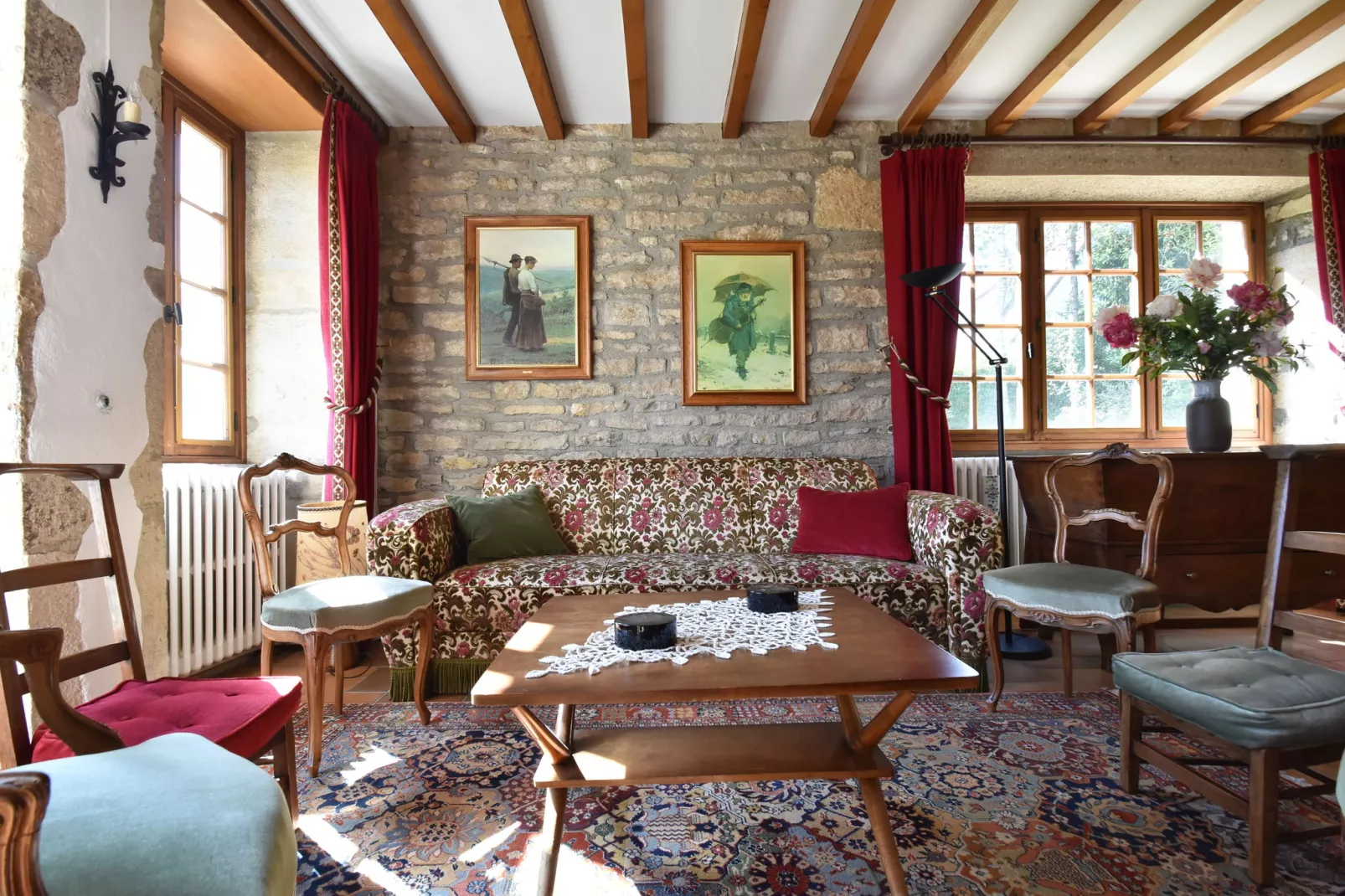 La Burgunde-Living room