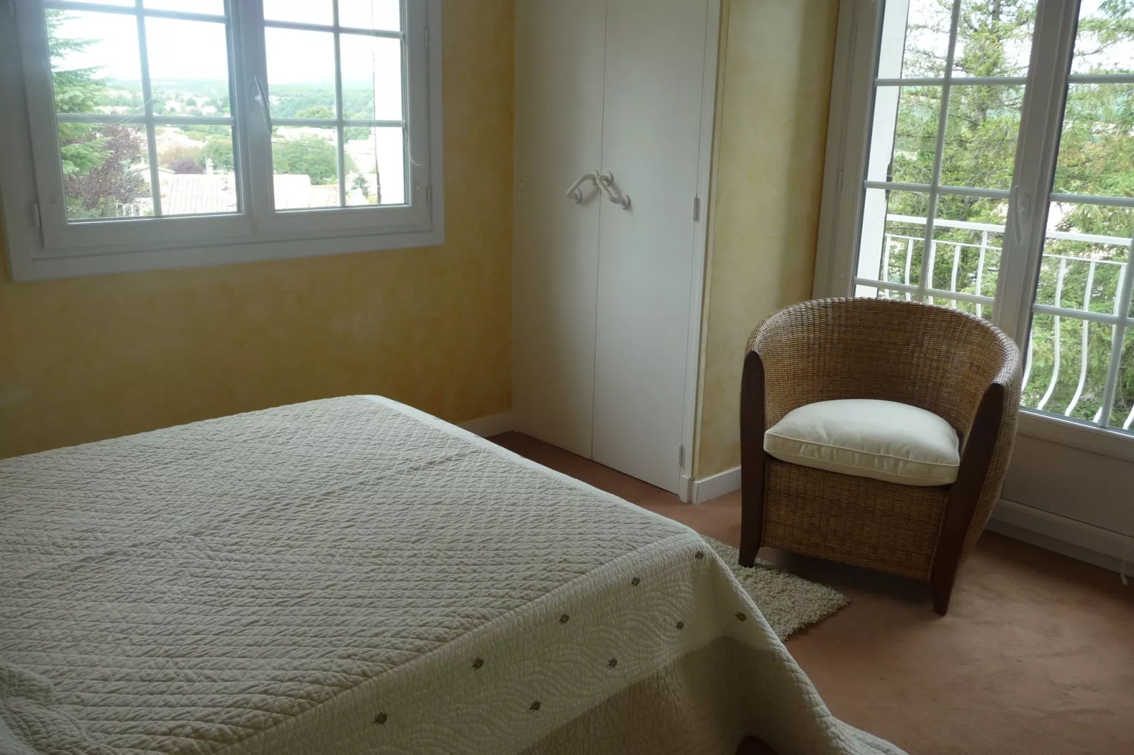 LA LUBERONNE-Chambre