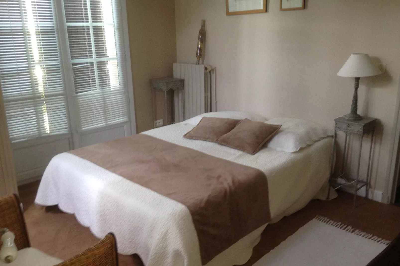 LA LUBERONNE-Chambre