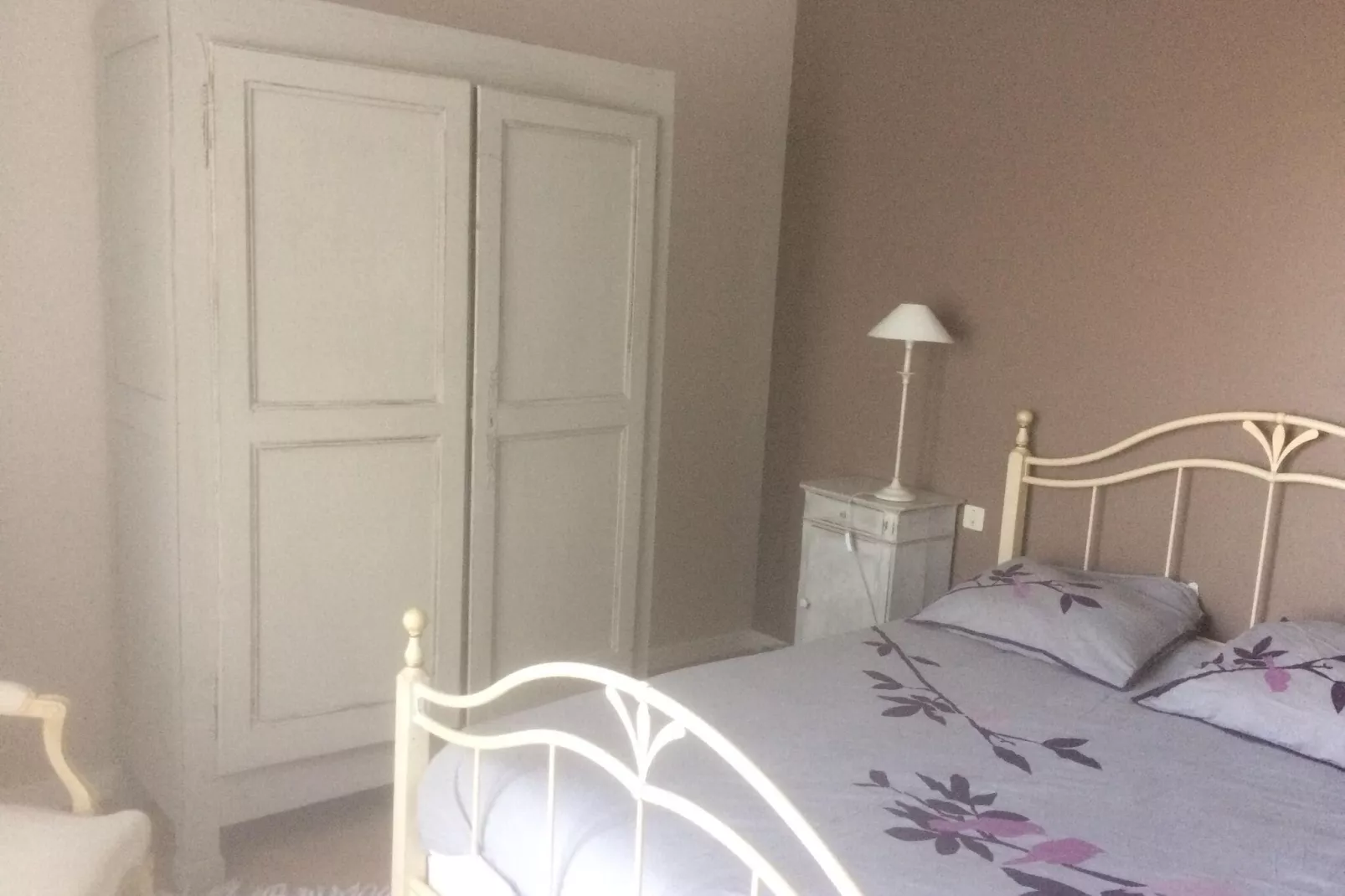 LA LUBERONNE-Chambre