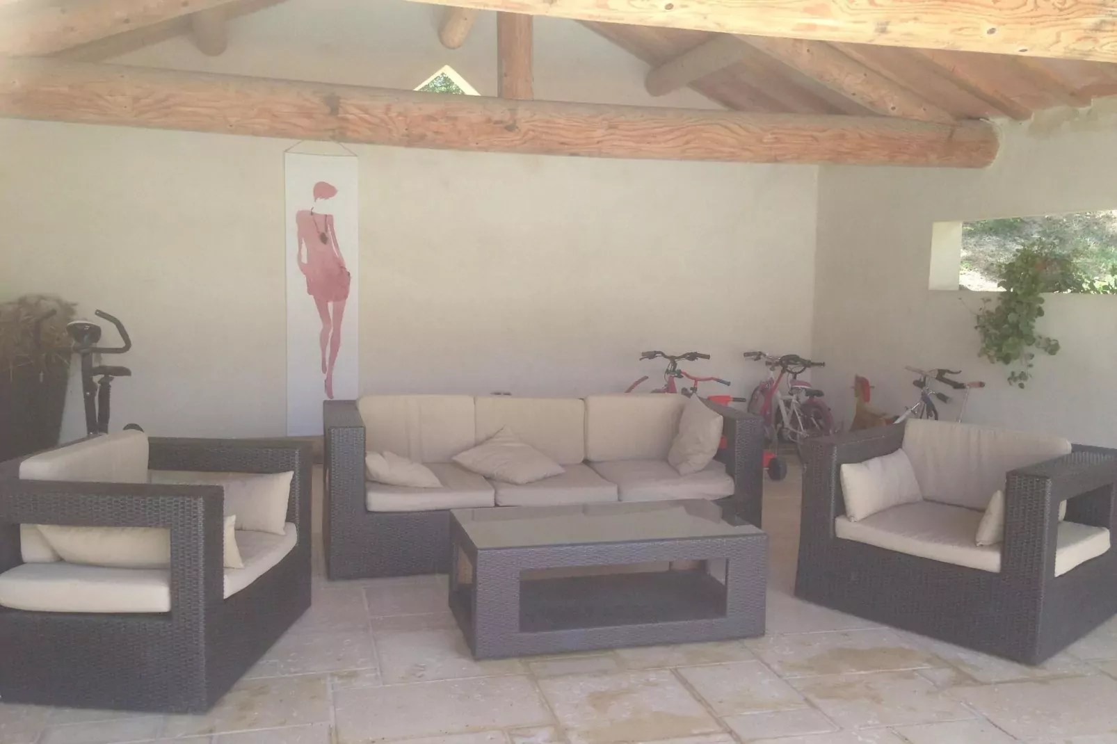 LA LUBERONNE-Balcon-terrasse