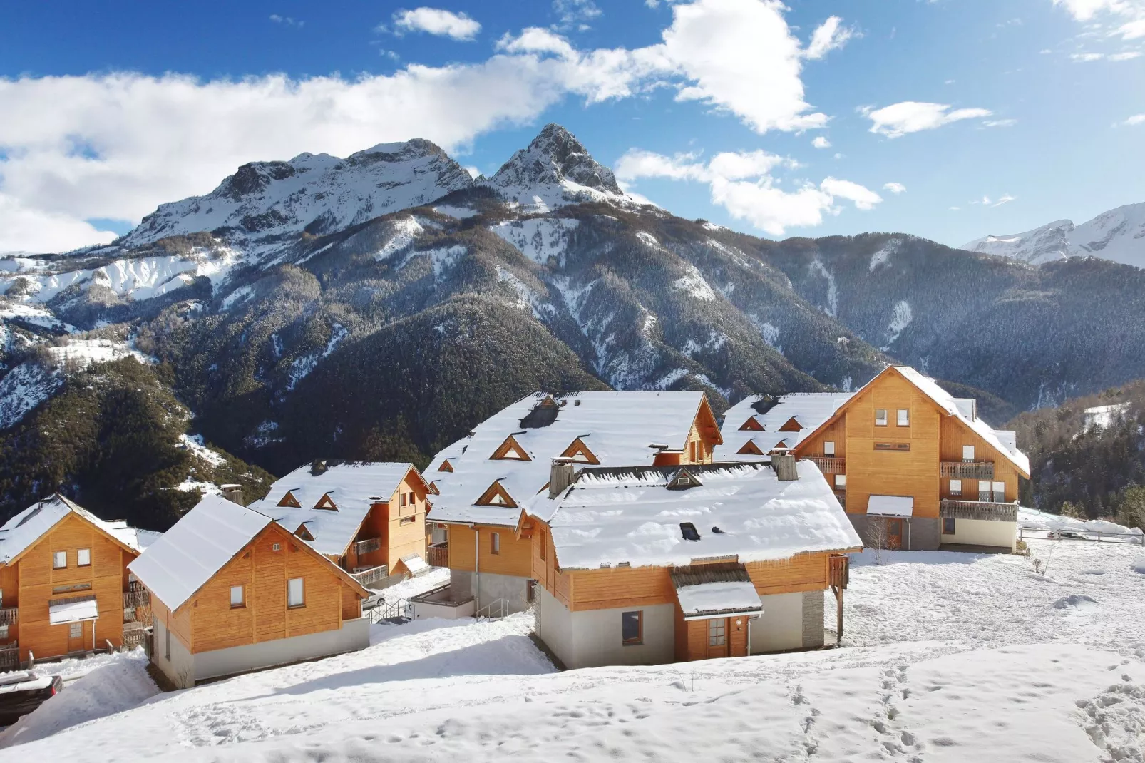 Le Village de Praroustan 2-Area winter 1km