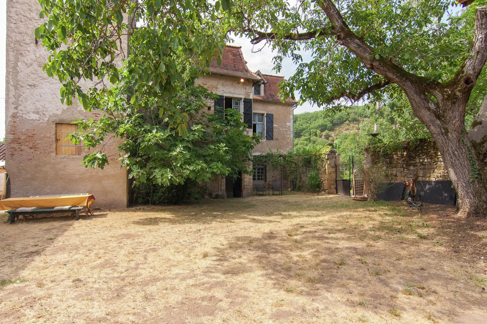Belle Demeure Ribot 11 Pers-Außenbereich Sommer