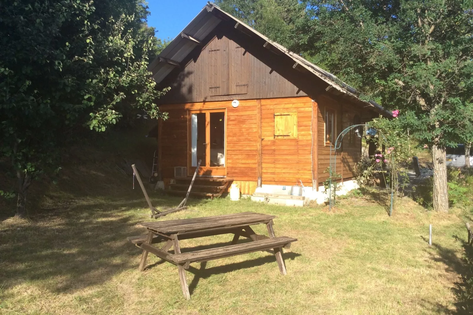Chalet de montagne-Gardens summer