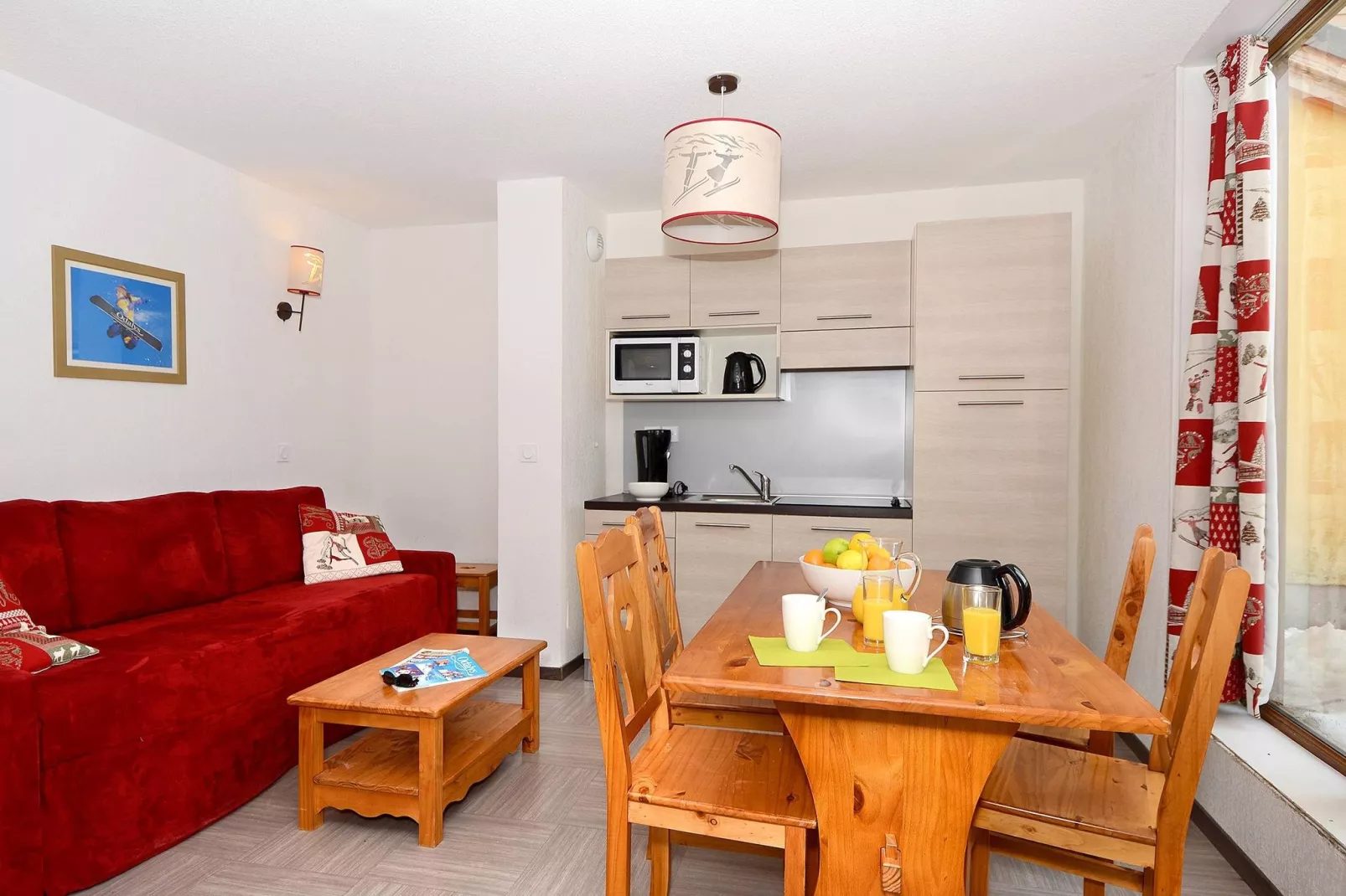 Pra Sainte Marie 2-Dining room