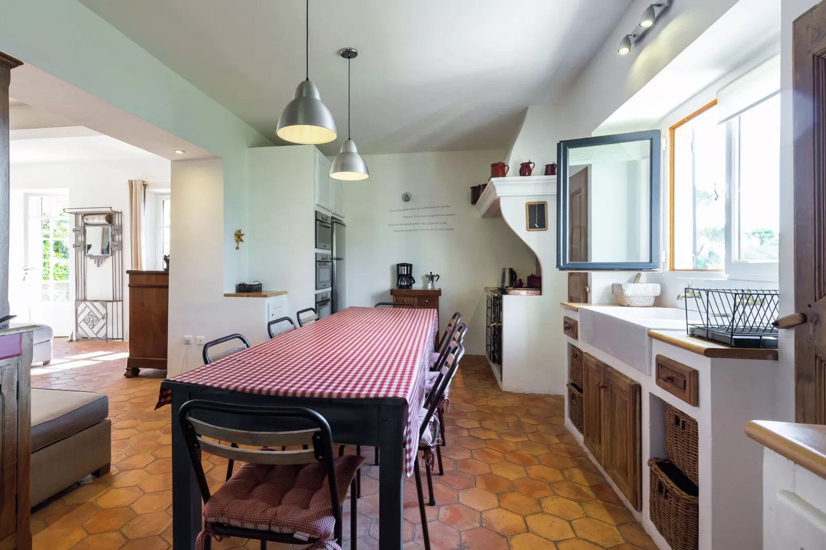Grasse-Kitchen