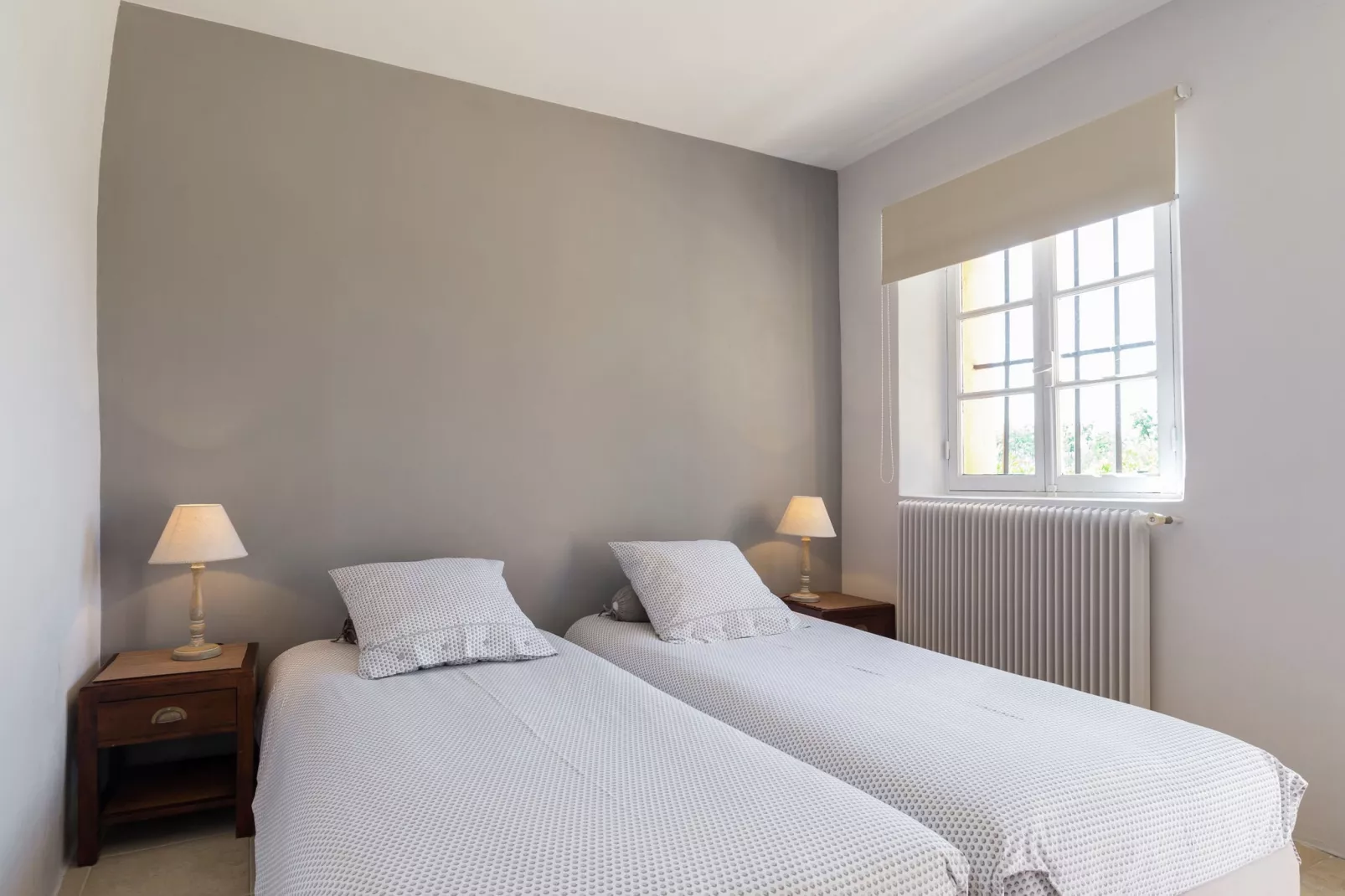 Grasse-Bedroom