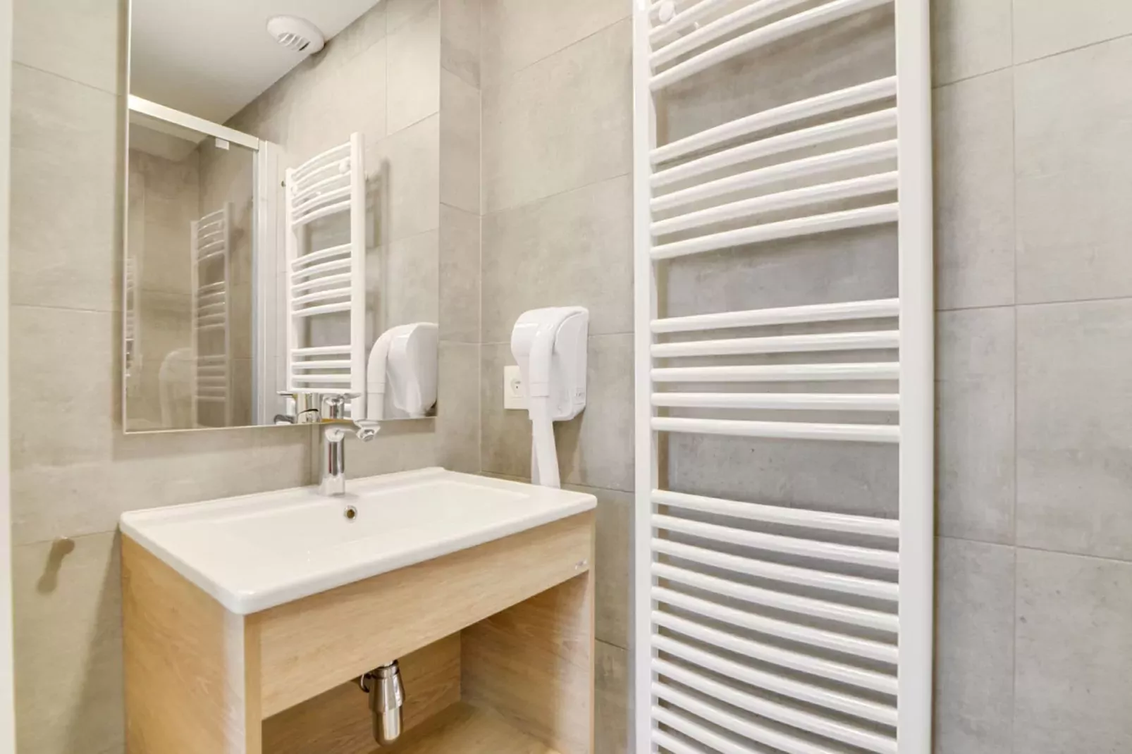 Residence Vence 2-Bathroom