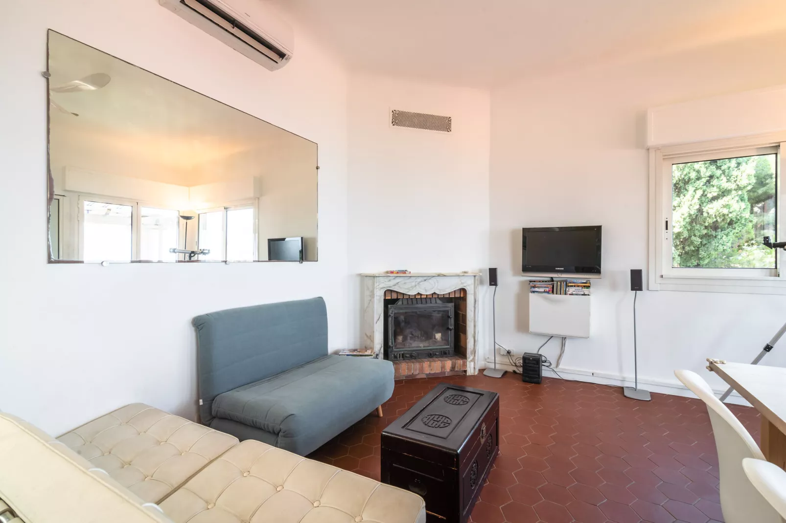Antonino-Living room