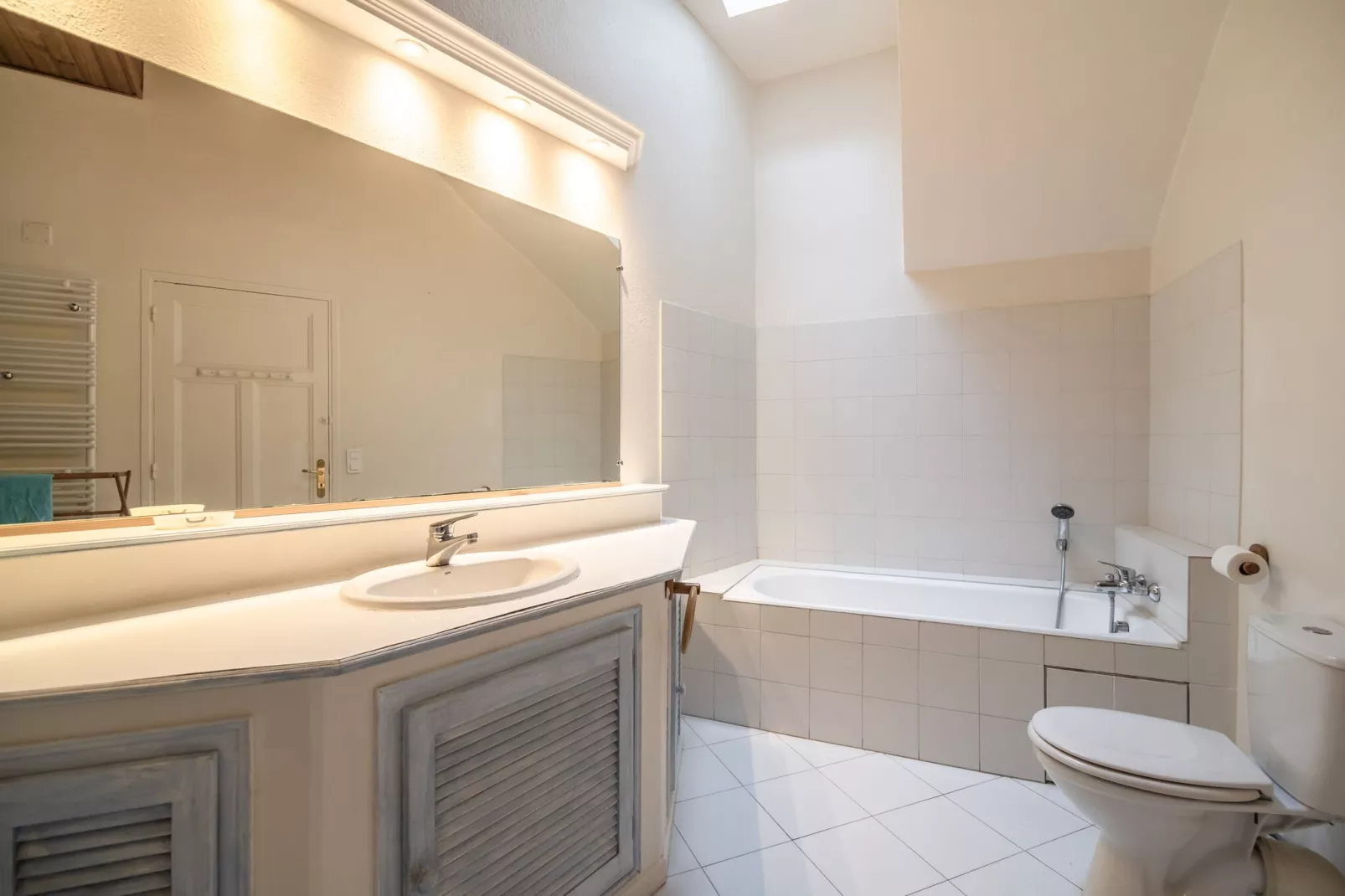 Antonino-Bathroom