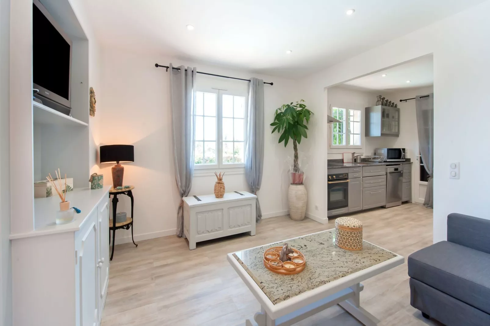 Maison Curti-Living room