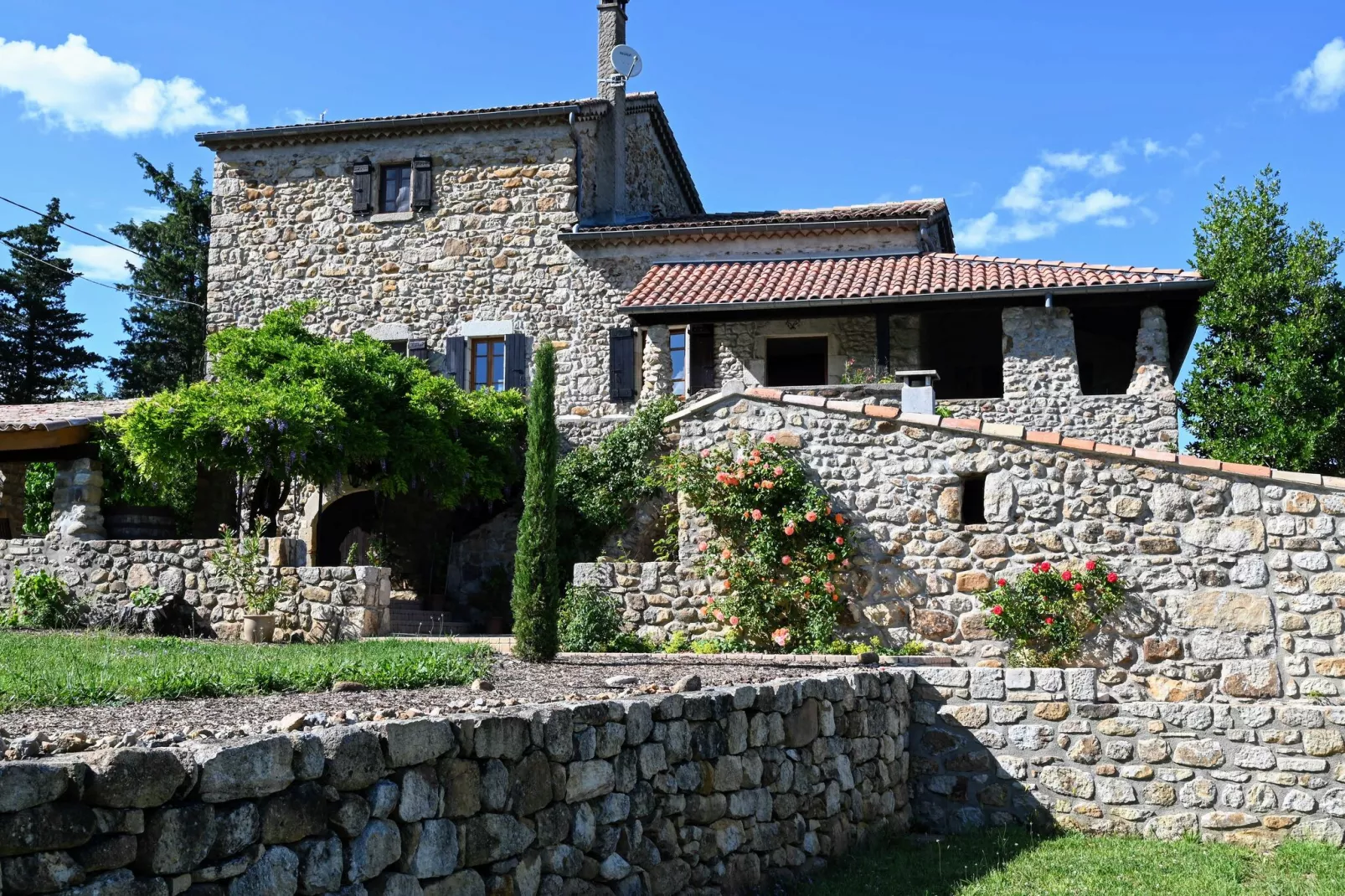 Villa - Largentière-Exterior summer