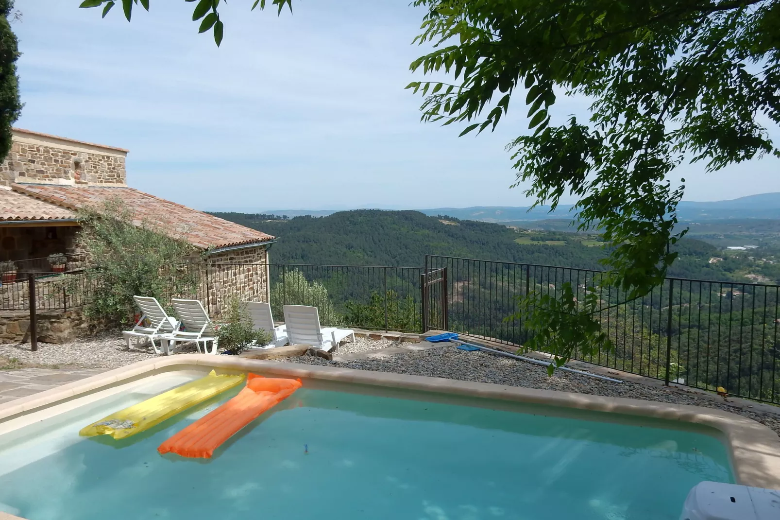 Villa Chassiers petit-Exterior summer