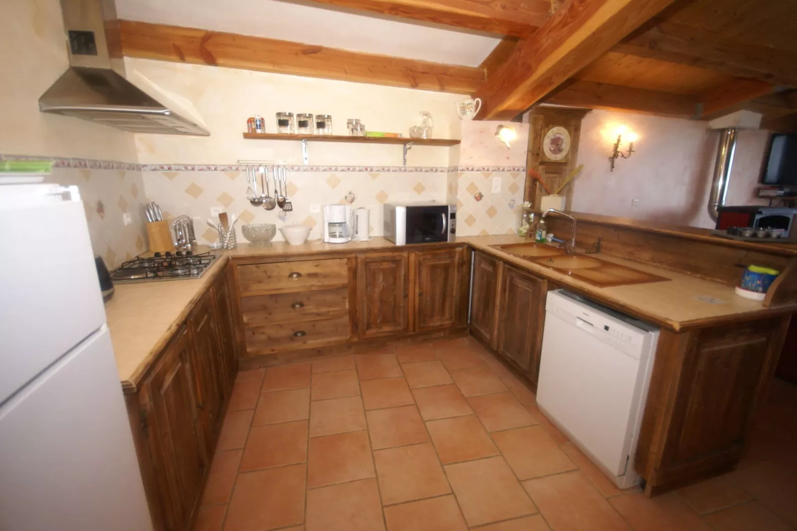 Villa Chassiers petit-Kitchen