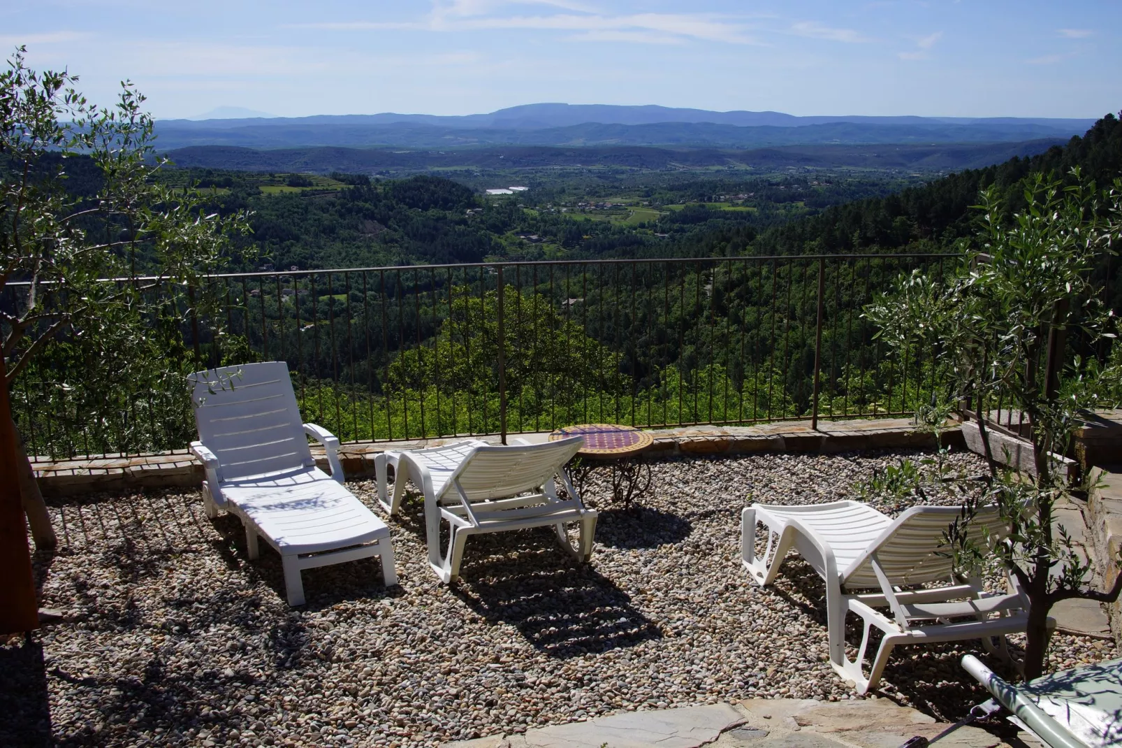 Villa Chassiers petit-Terrace balcony