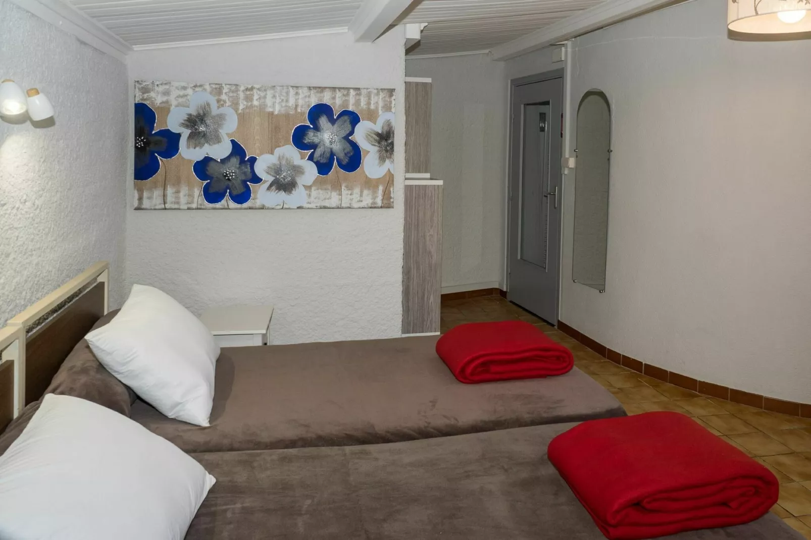 Petit gite-Bedroom