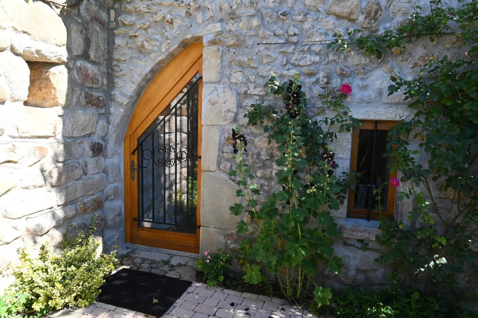 Villa - LARGENTIÈRE-Jardins en été