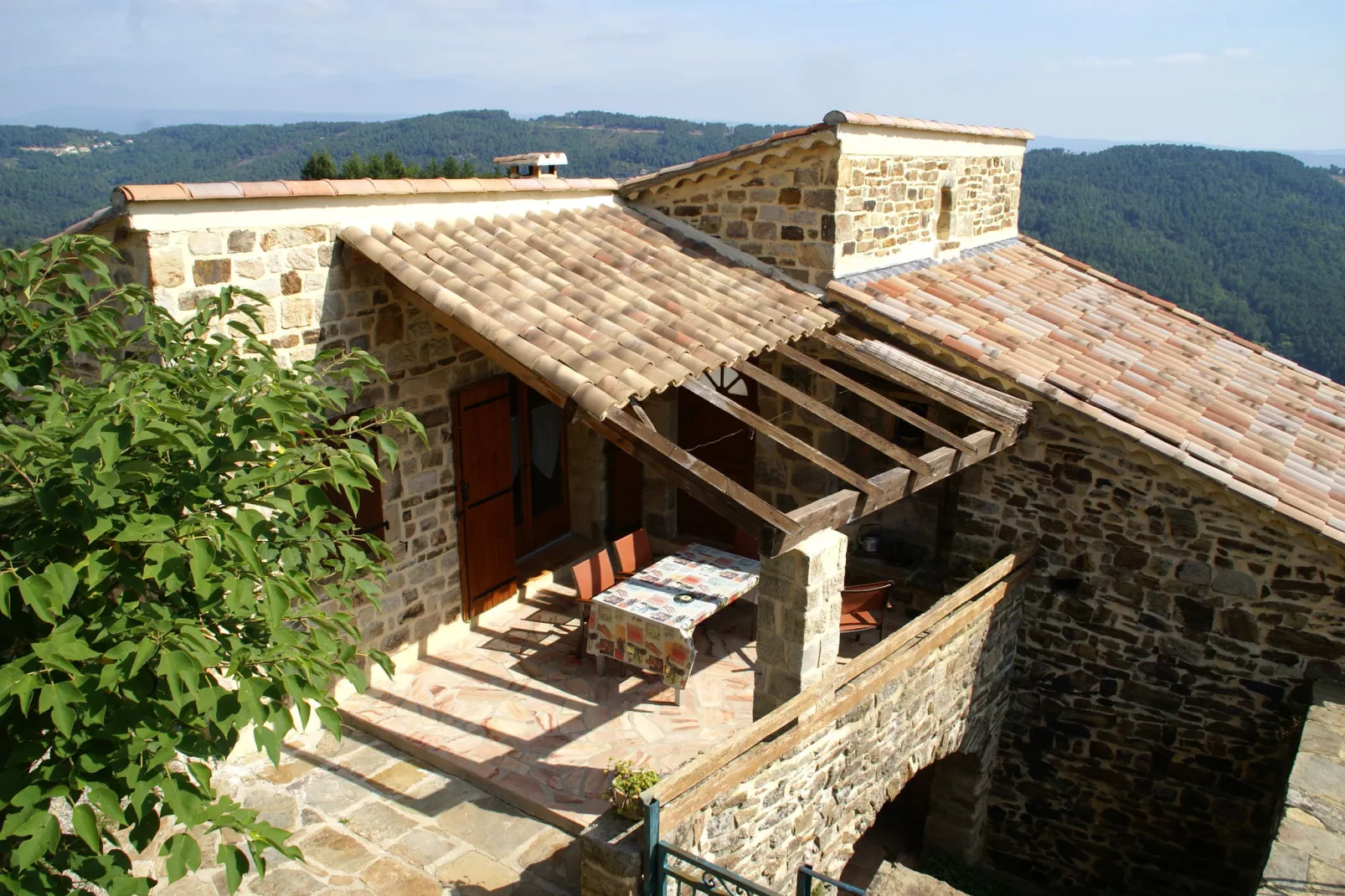 Maison de vacances Chassiers grand-Terrace balcony