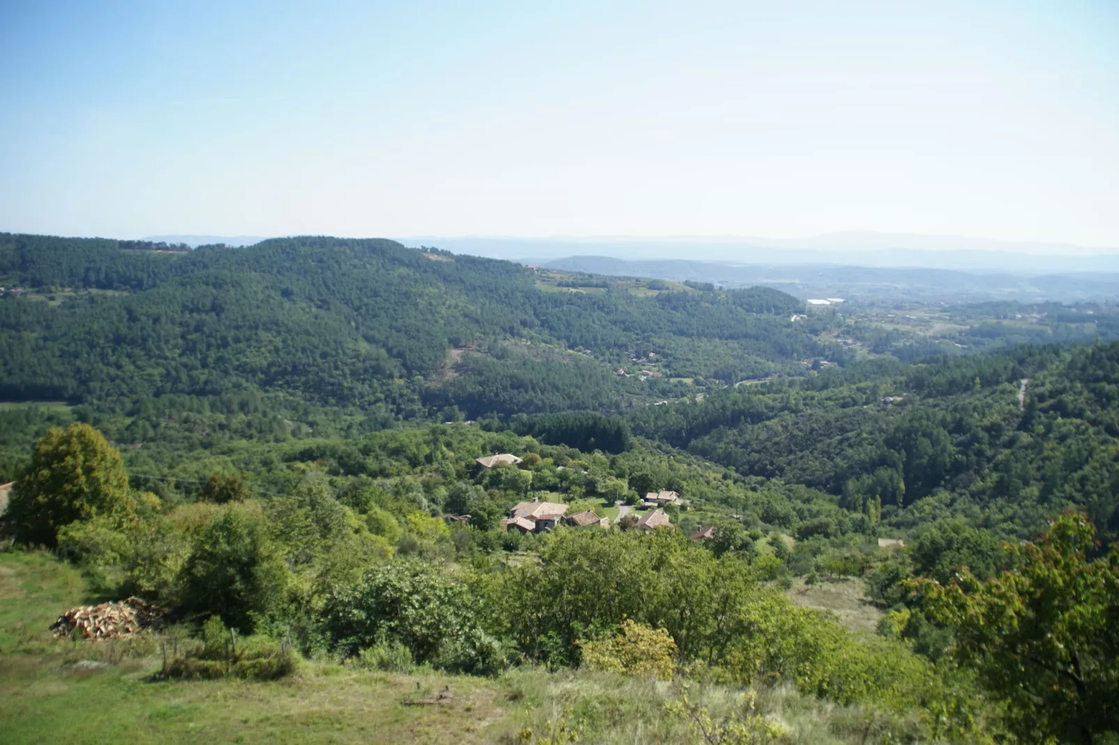 Maison de vacances Chassiers grand-Areas summer 1km