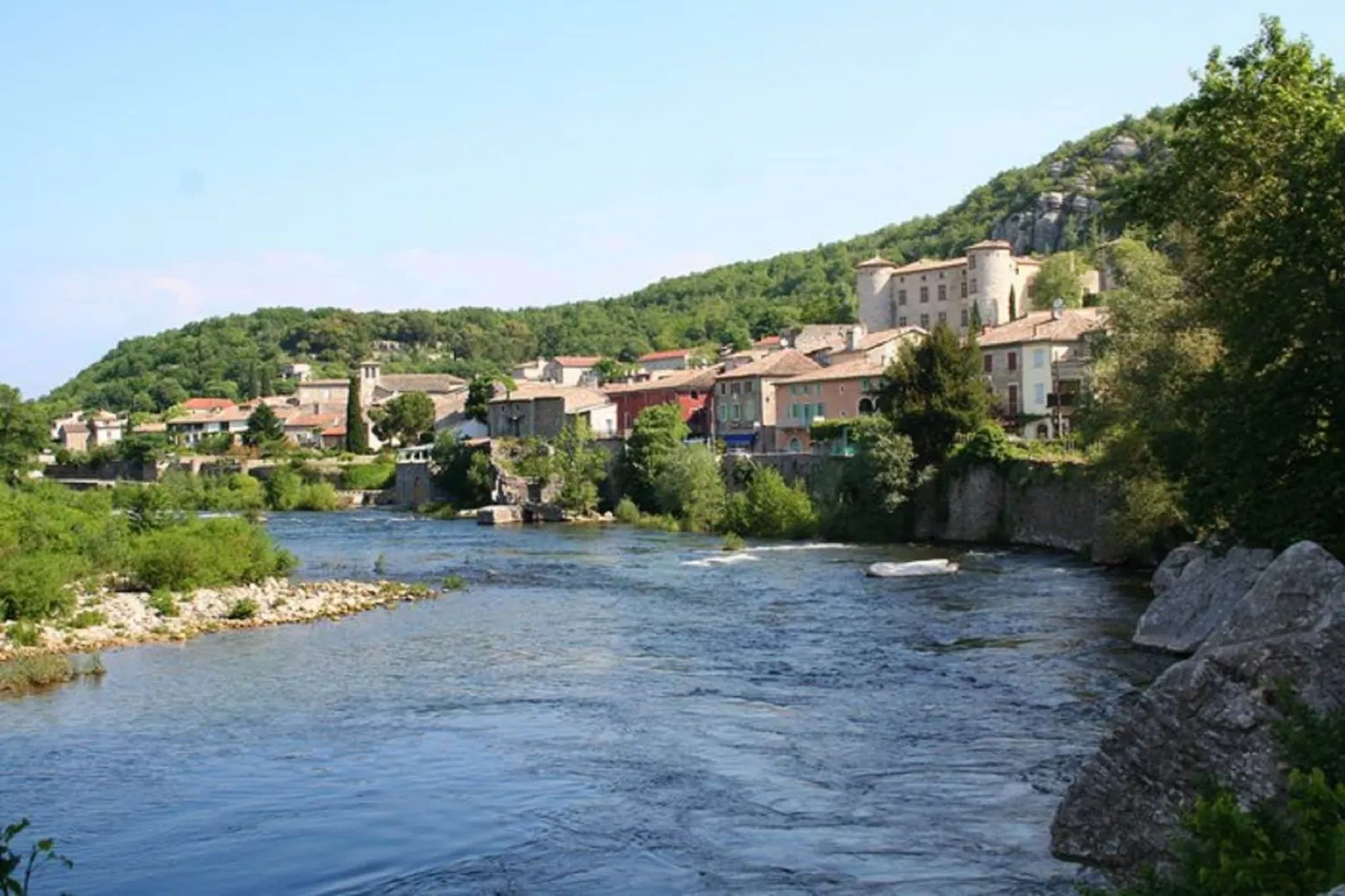 Maison de vacances Chassiers grand-Areas summer 20km