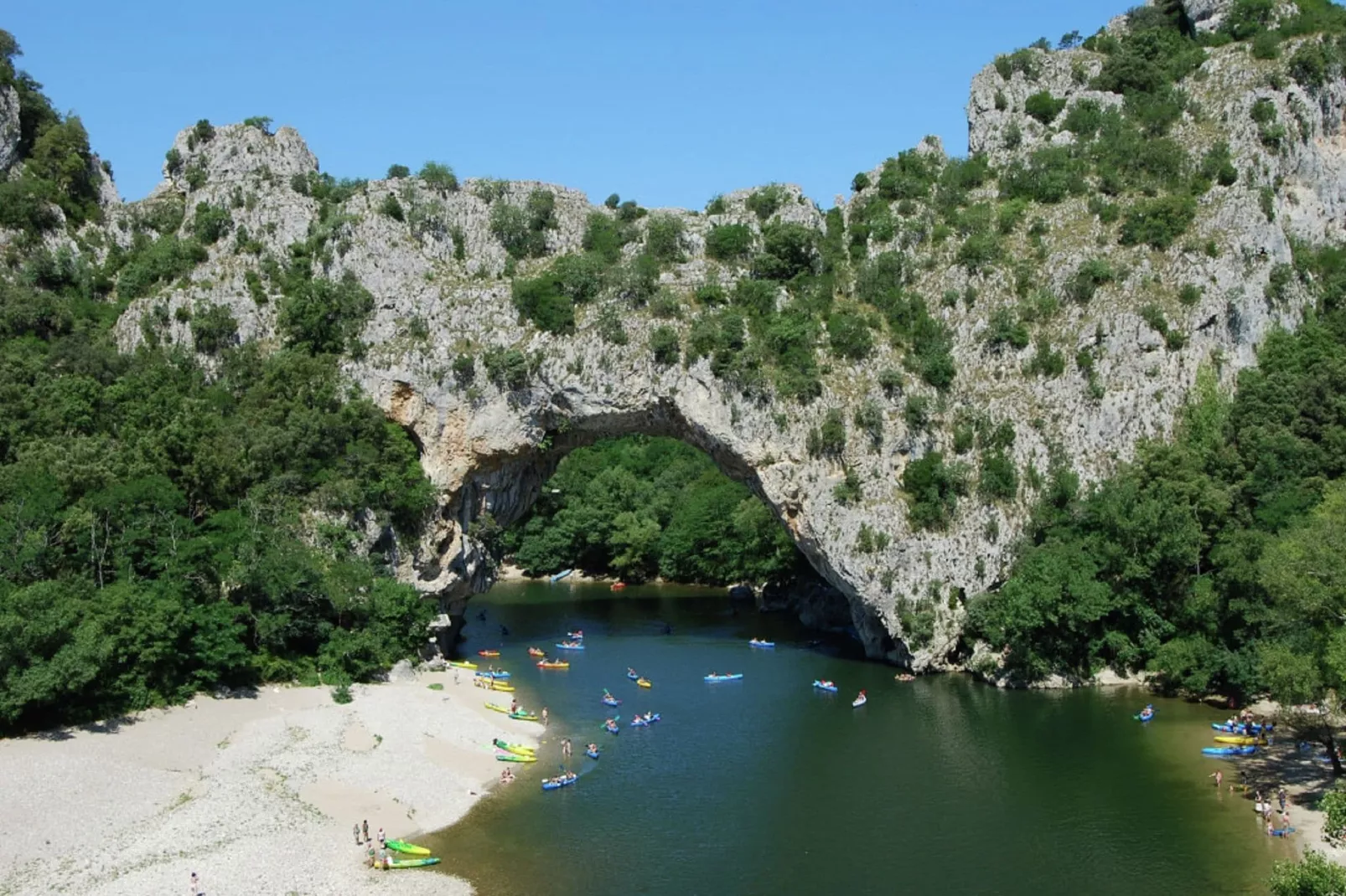 Maison de vacances Chassiers grand-Areas summer 20km