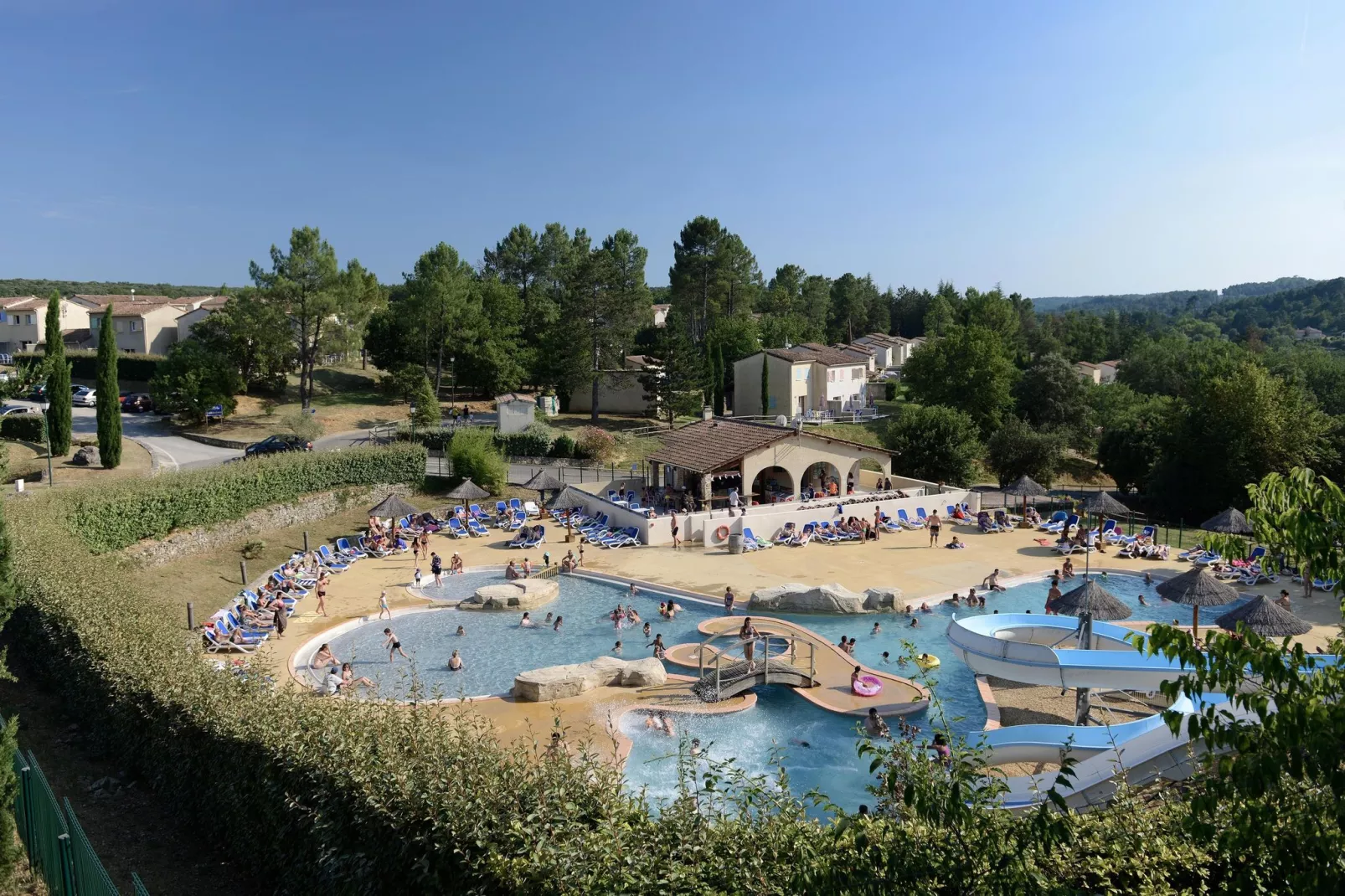 Le Domaine des Hauts de Salavas 4-Park facilities