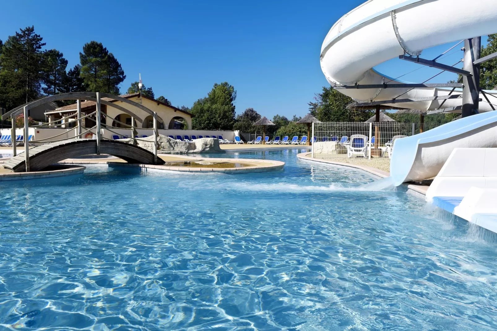 Le Domaine des Hauts de Salavas 4-Park facilities
