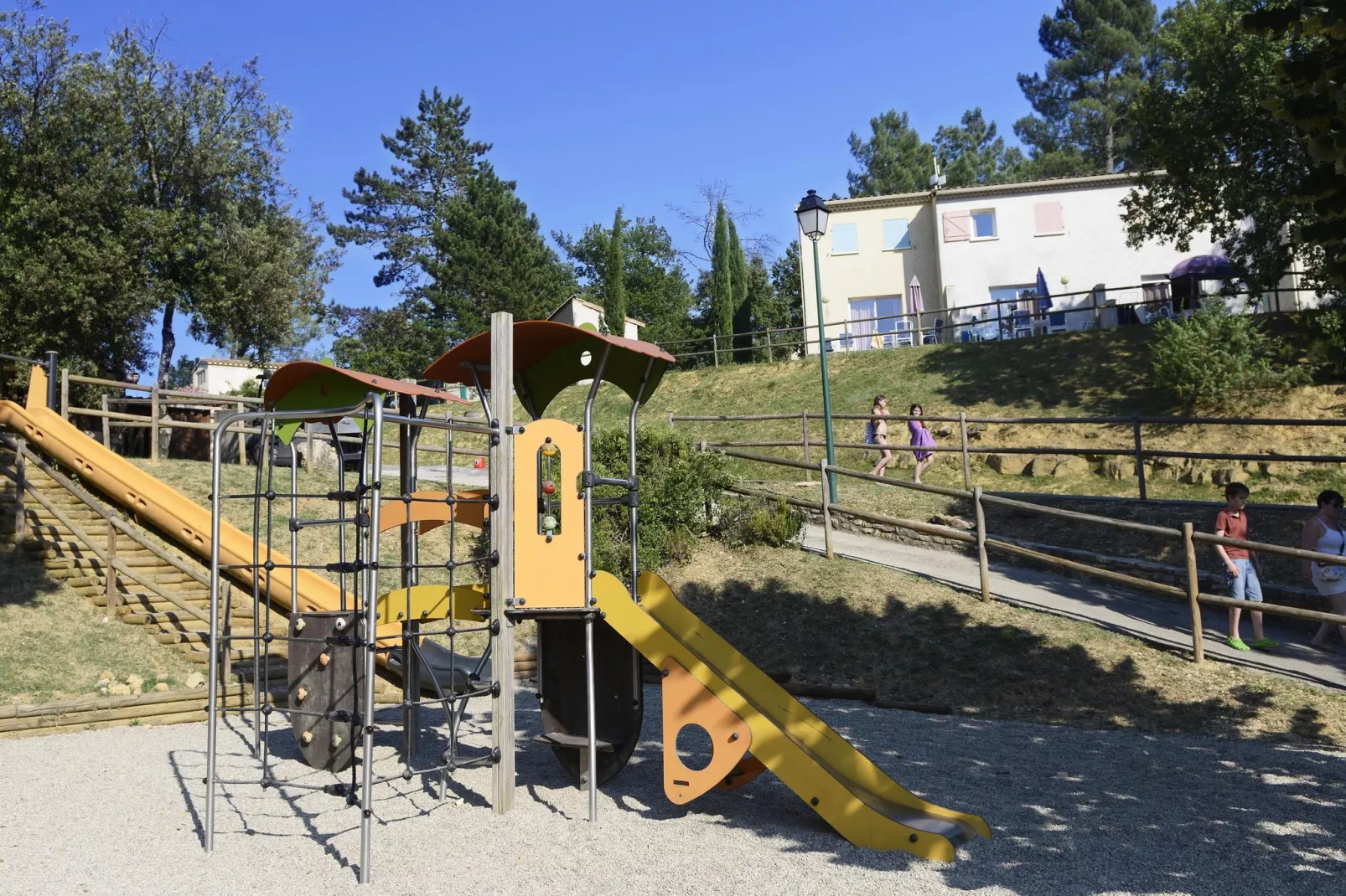 Le Domaine des Hauts de Salavas 5-Park facilities
