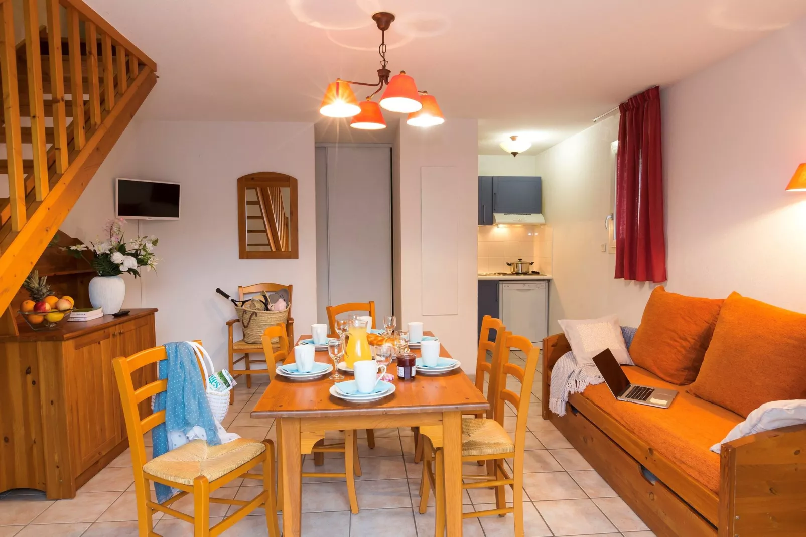 Les Sources de Manon 1-Dining room