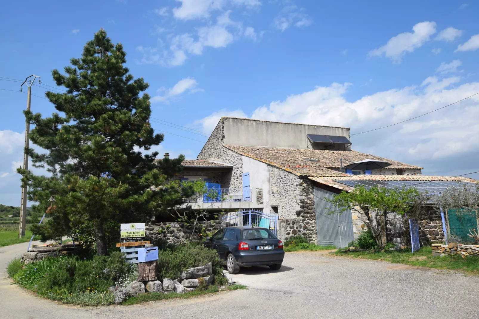 Cottage les Bombis-Exterior summer