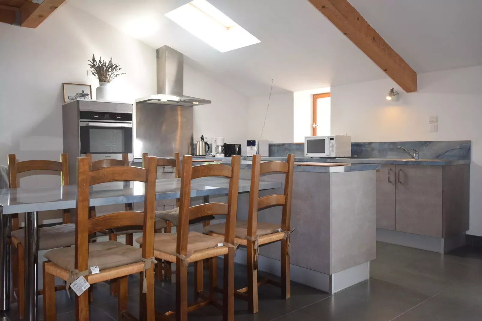 Cottage les Bombis-Dining room