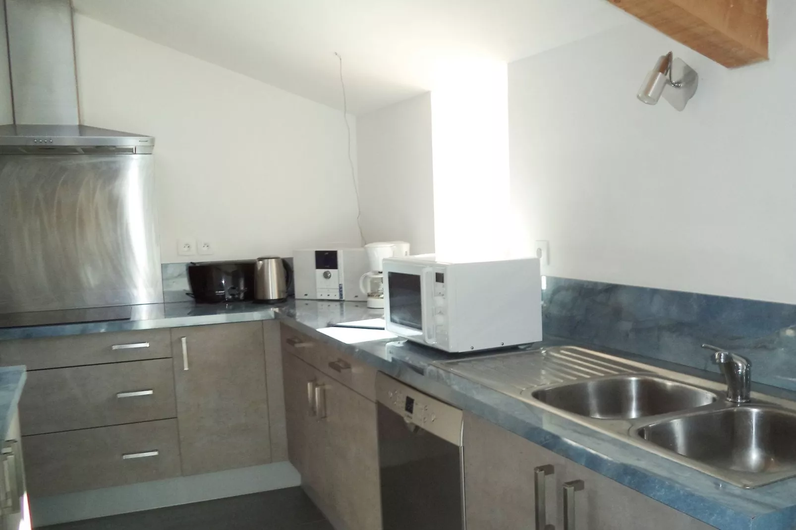 Cottage les Bombis-Kitchen