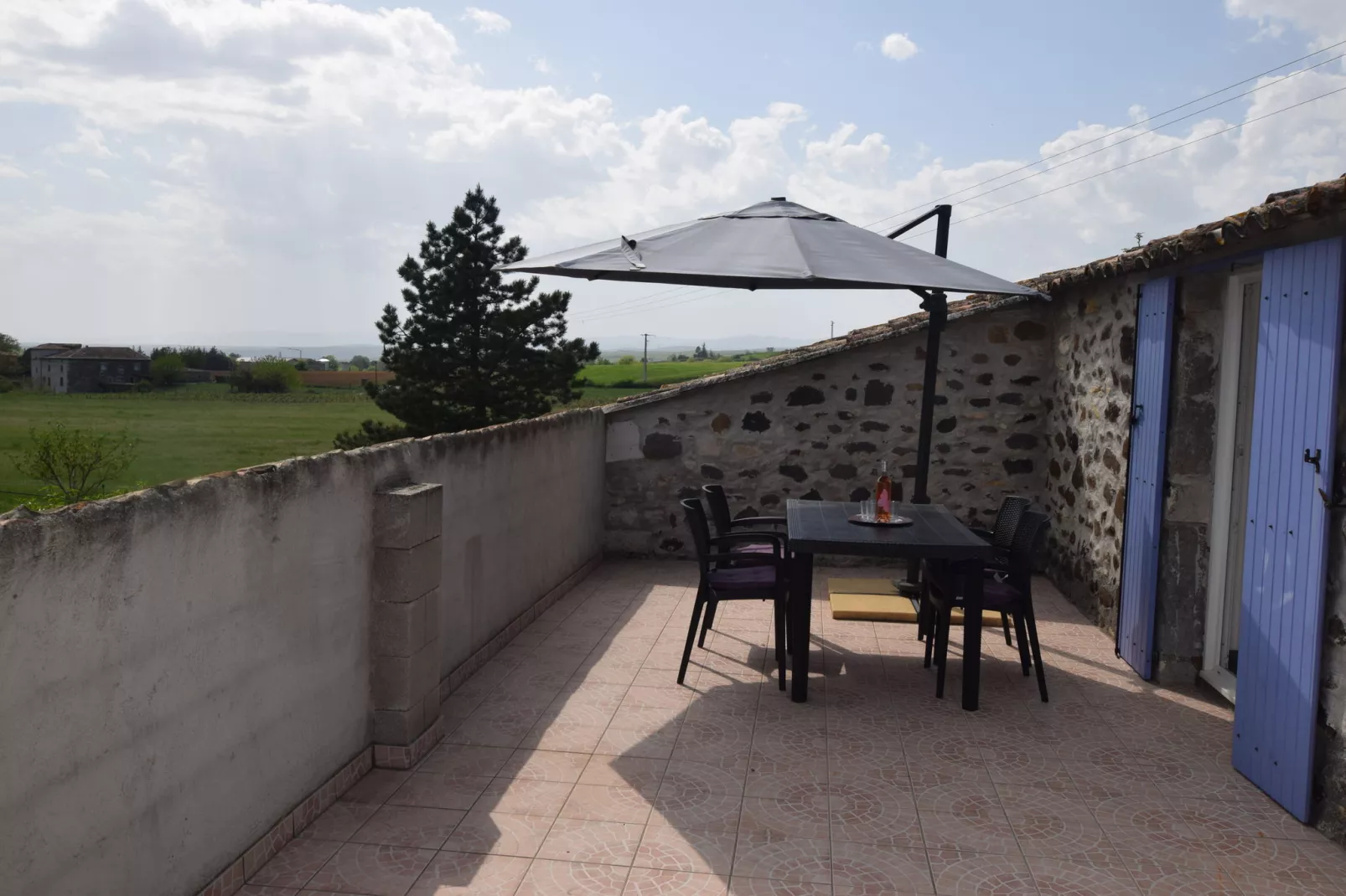 Cottage les Bombis-Terrace balcony