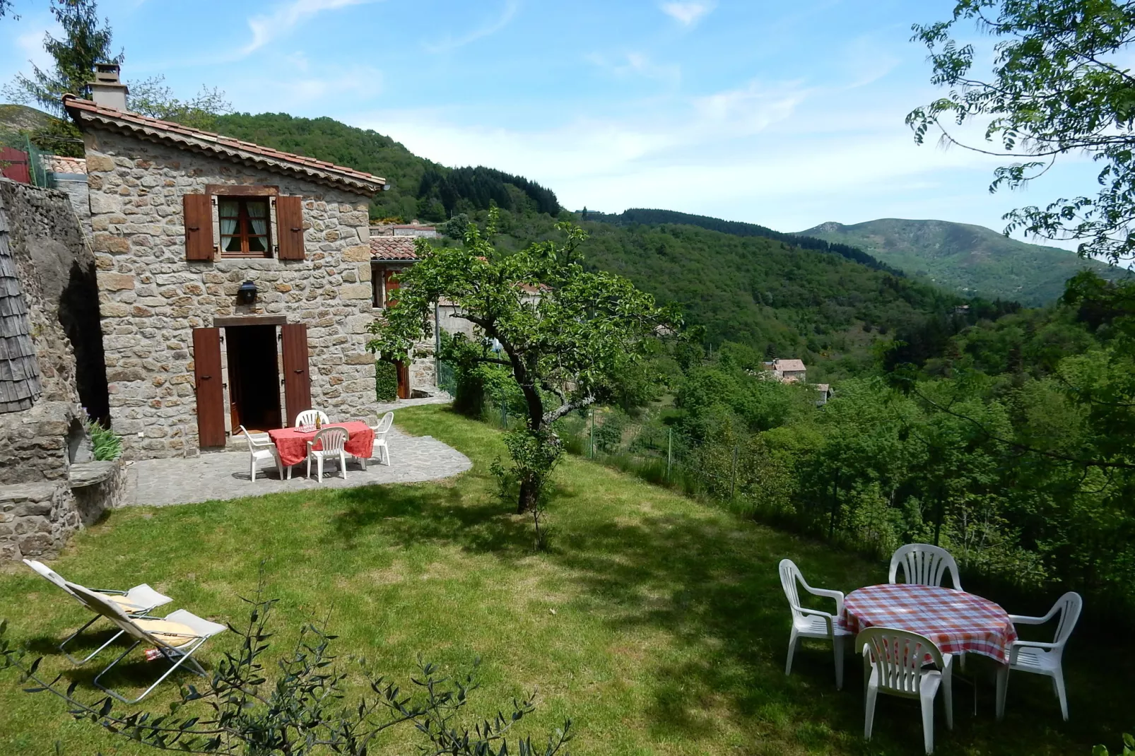 Maison de Vacances  - St Julien de Gua-Exterior summer
