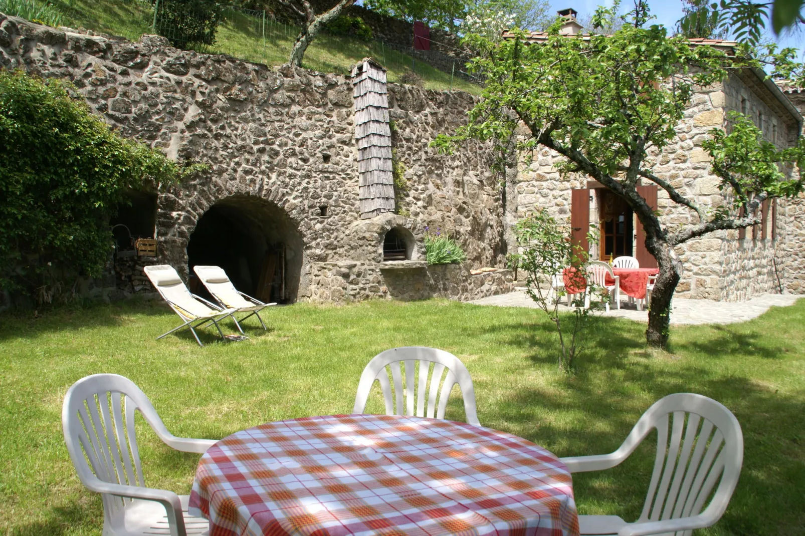 Maison de Vacances  - St Julien de Gua-Gardens summer