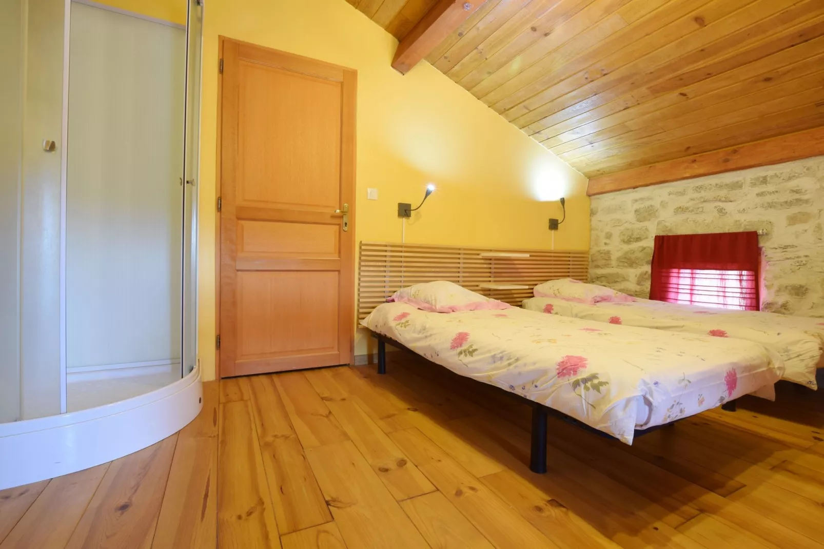 Gite avec mezzanine-Bedroom