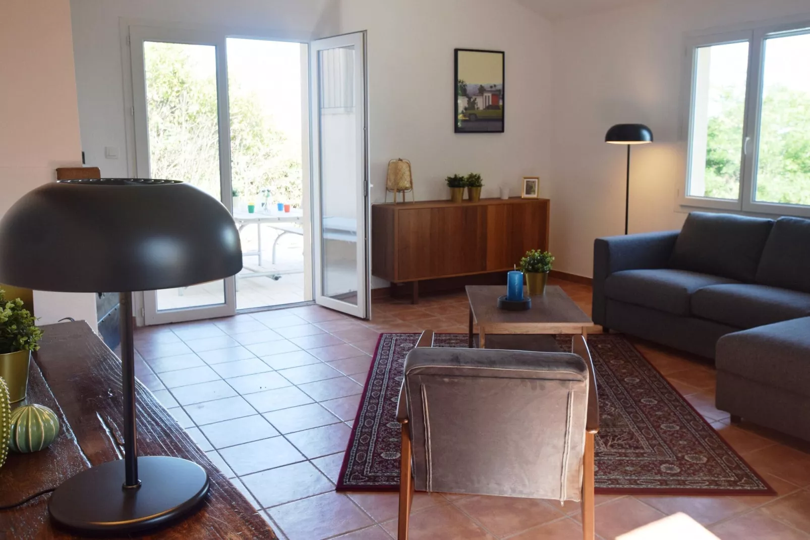 Villa Joyeuse 27-Living room