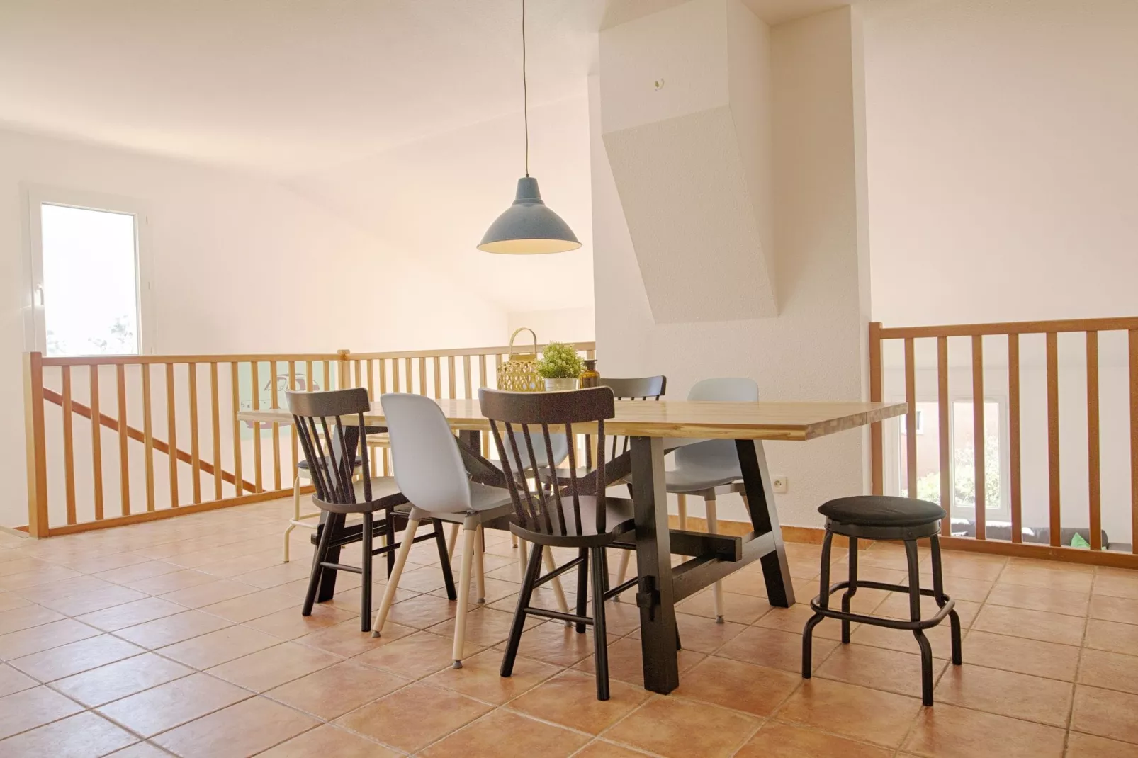 Villa Joyeuse 27-Dining room