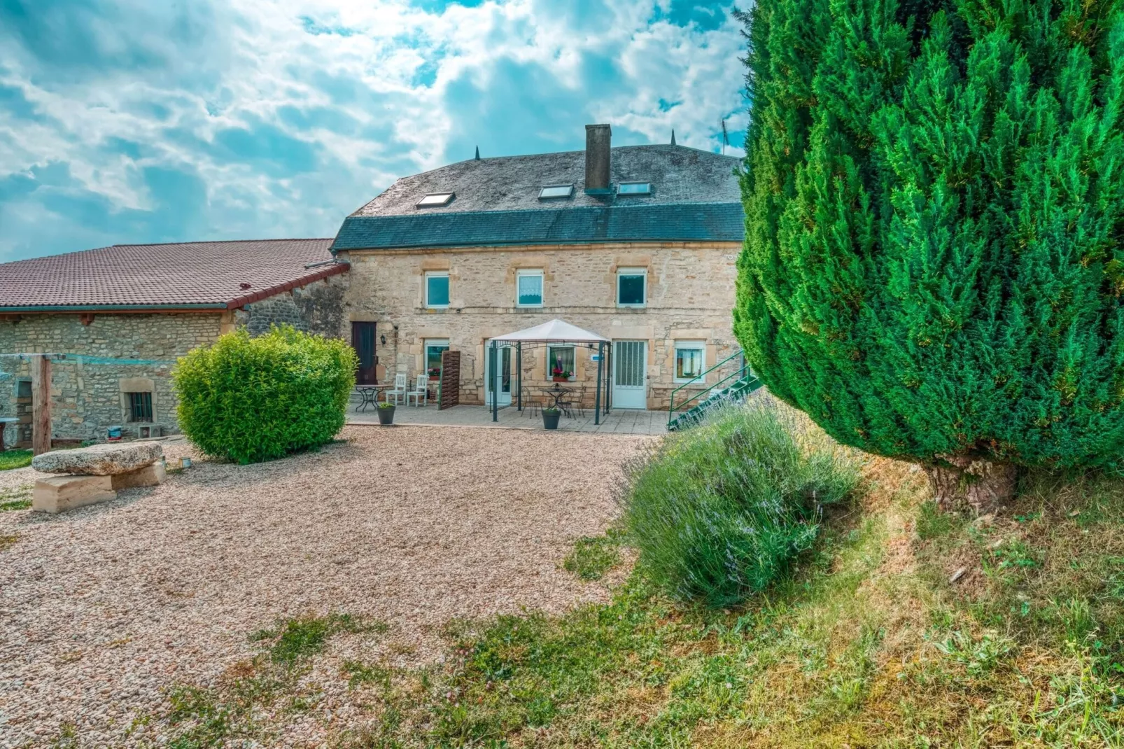 La Petite villa-Hall d'accueil