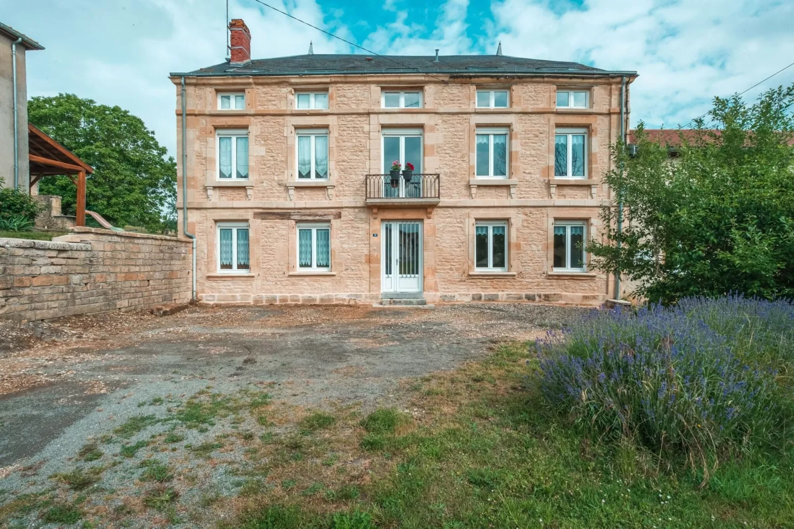 La Petite villa-Extérieur été