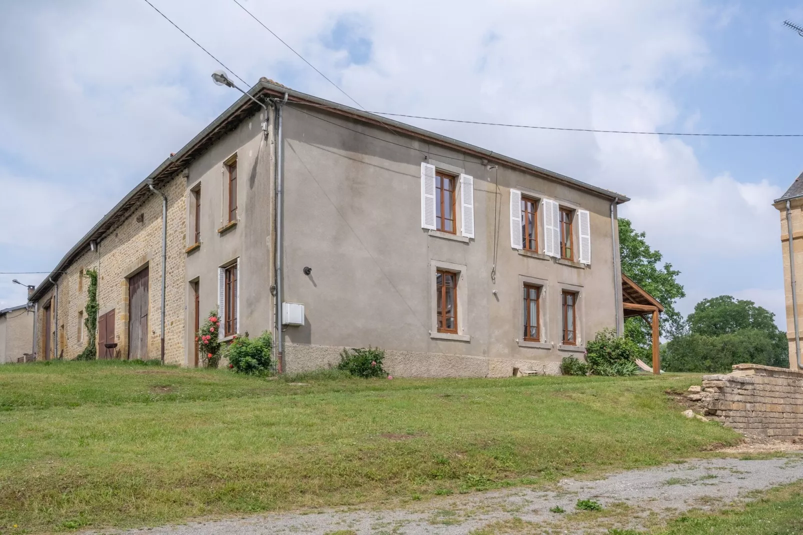 Maison Chartier-Exterior summer