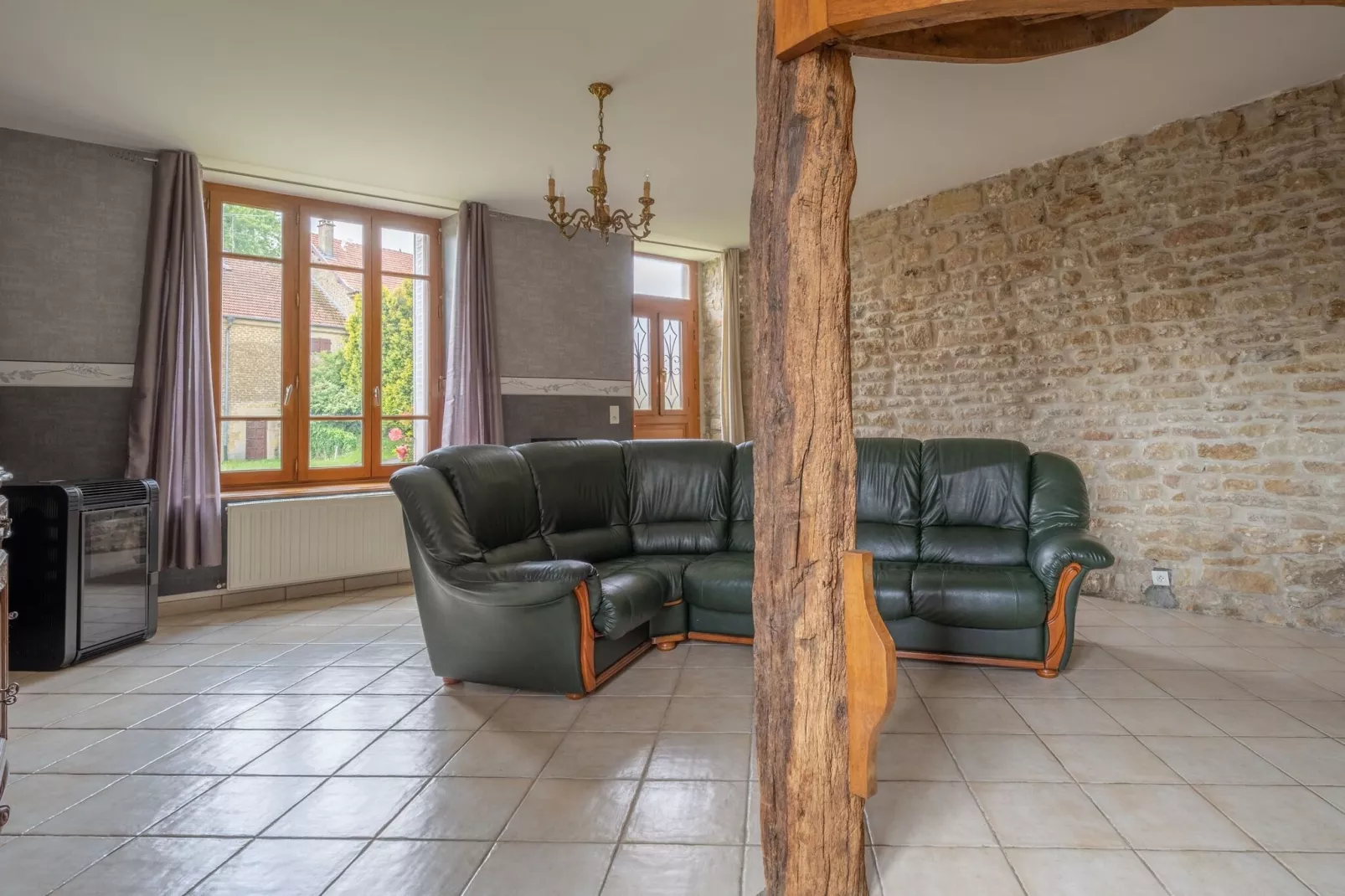 Maison Chartier-Living room