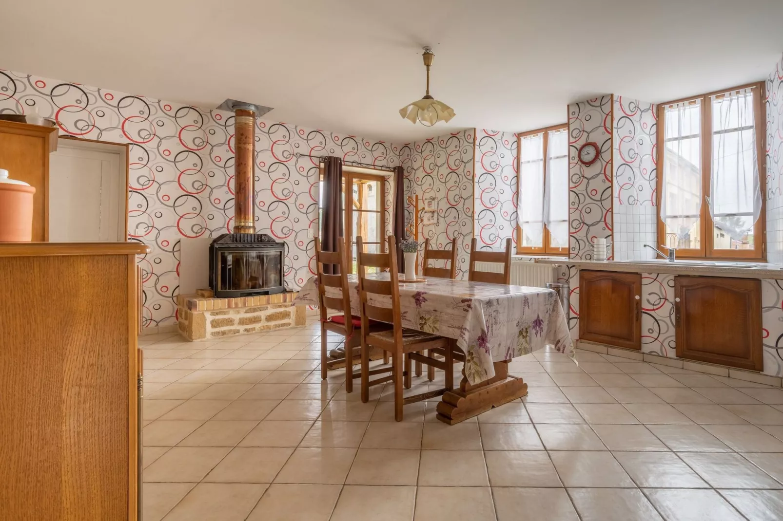 Maison Chartier-Dining room