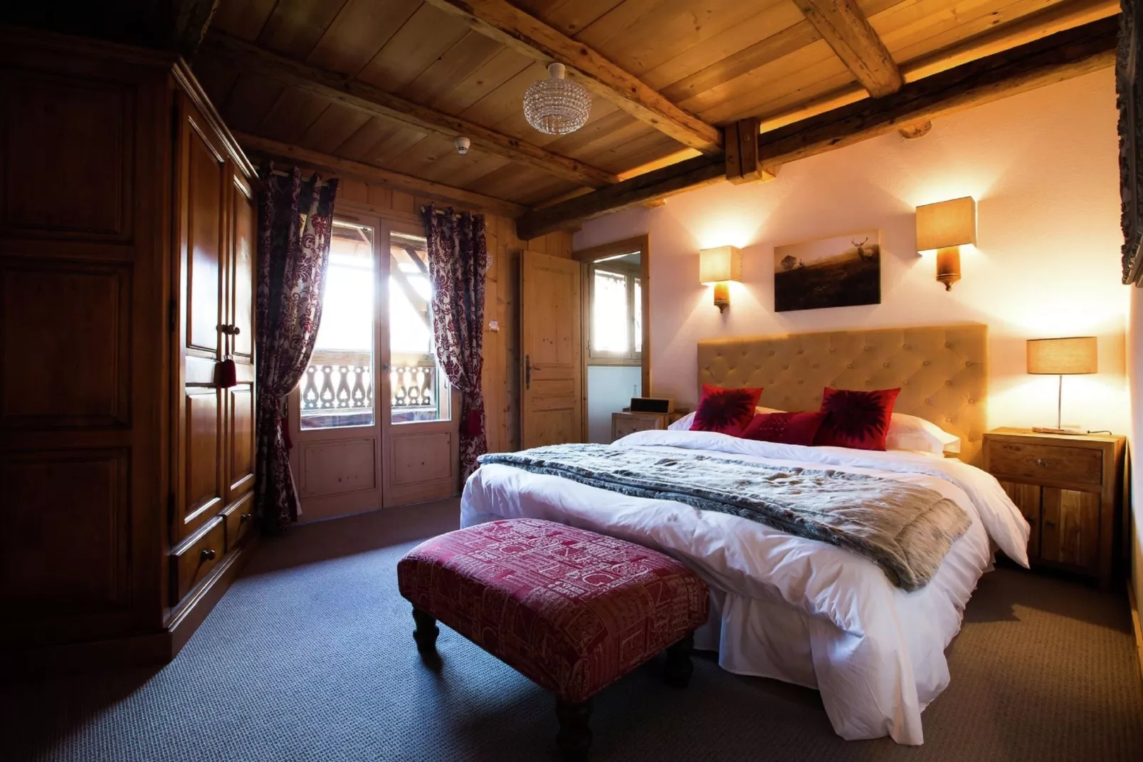 Chalet M-Bedroom