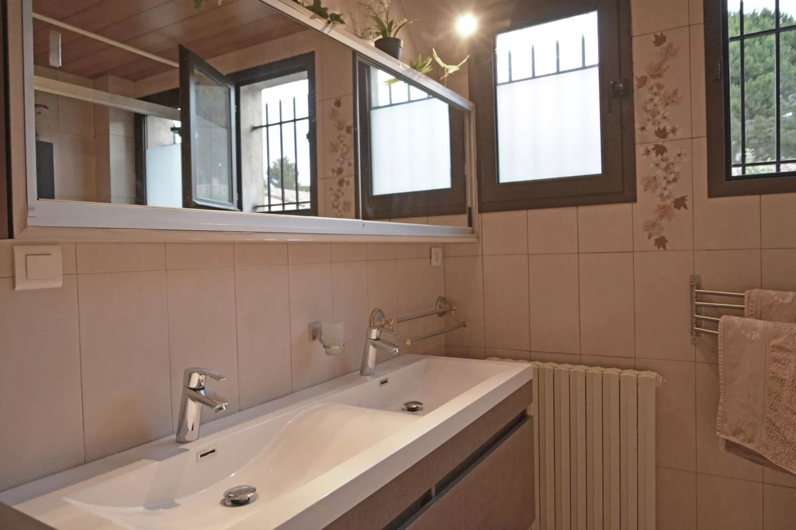 Beauregard-Bathroom