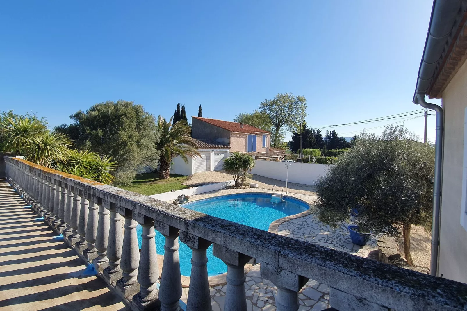 Villa Louis-Terrace balcony