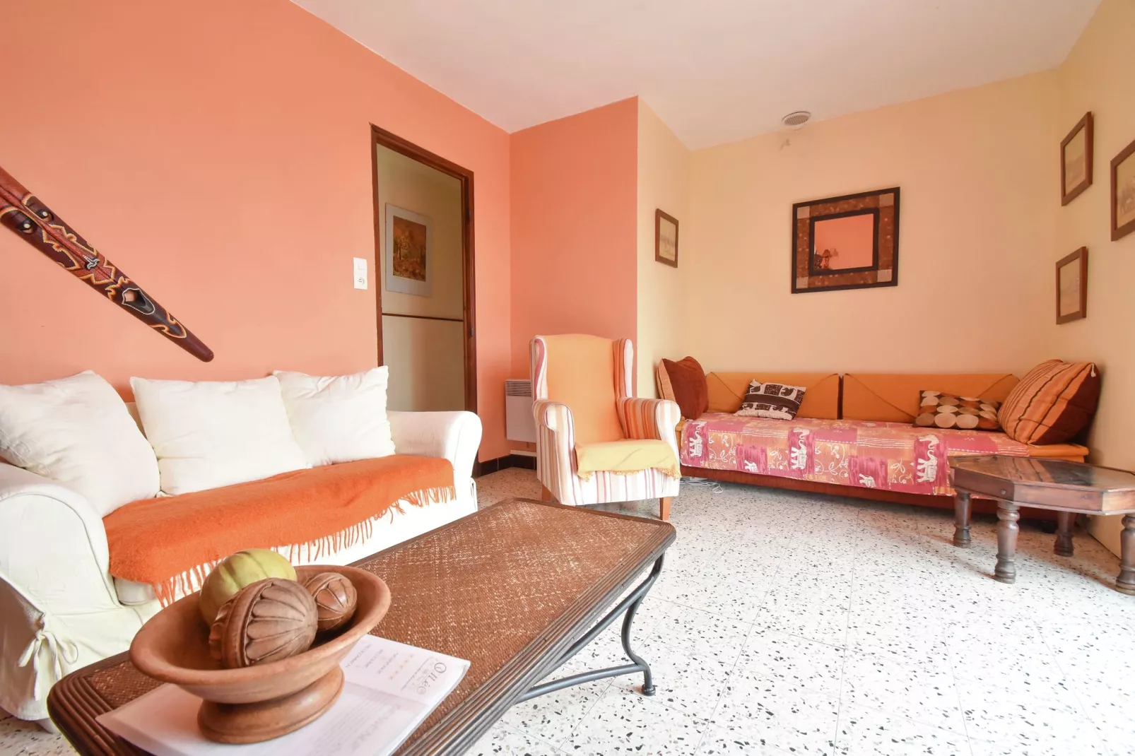 Azahia - TALAIRAN-Living room
