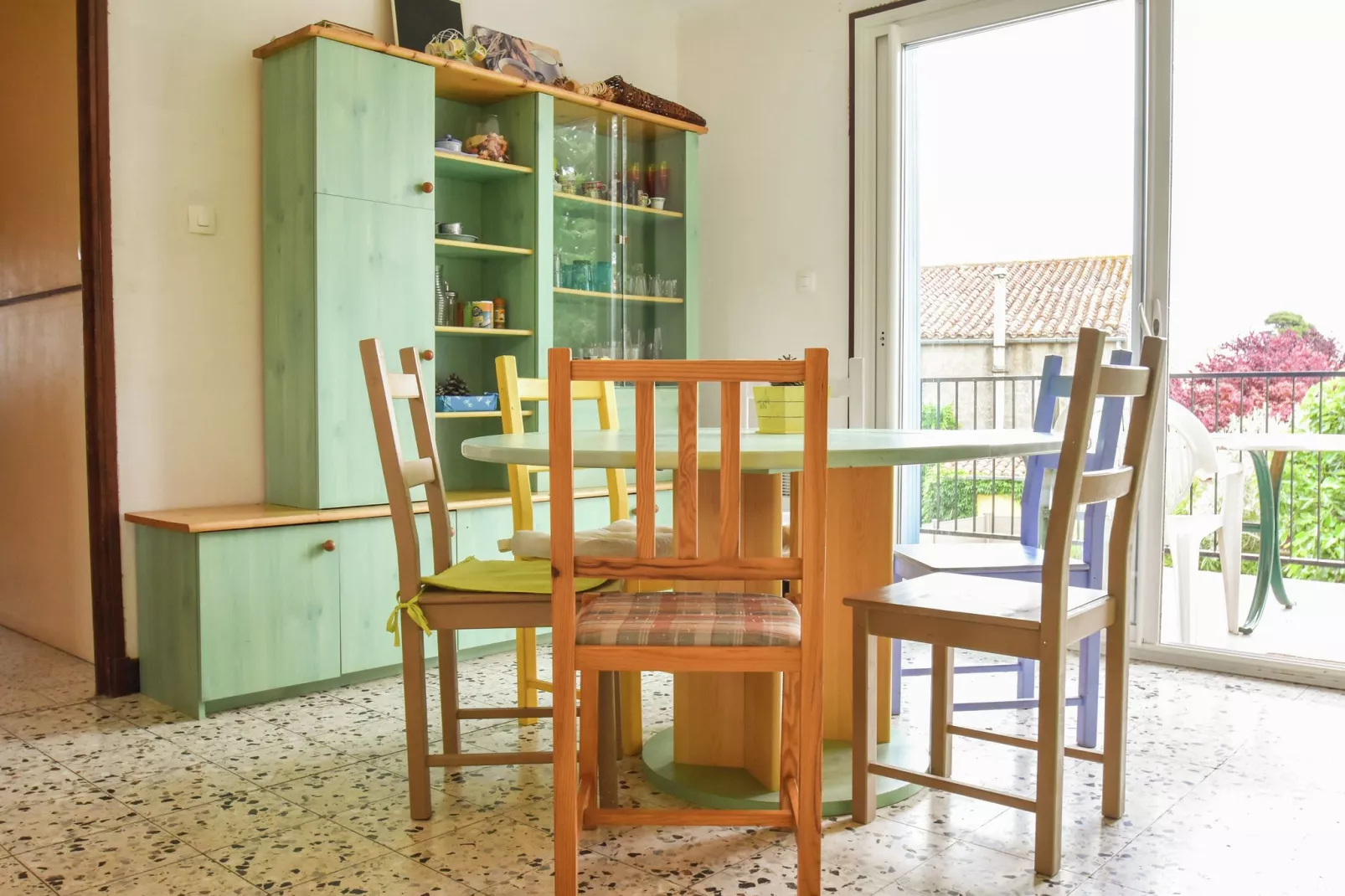 Azahia - TALAIRAN-Dining room