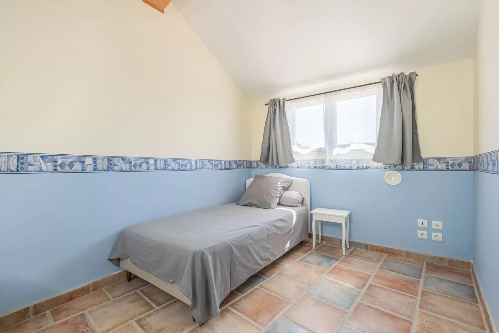 VILLA SEMAT-Bedroom