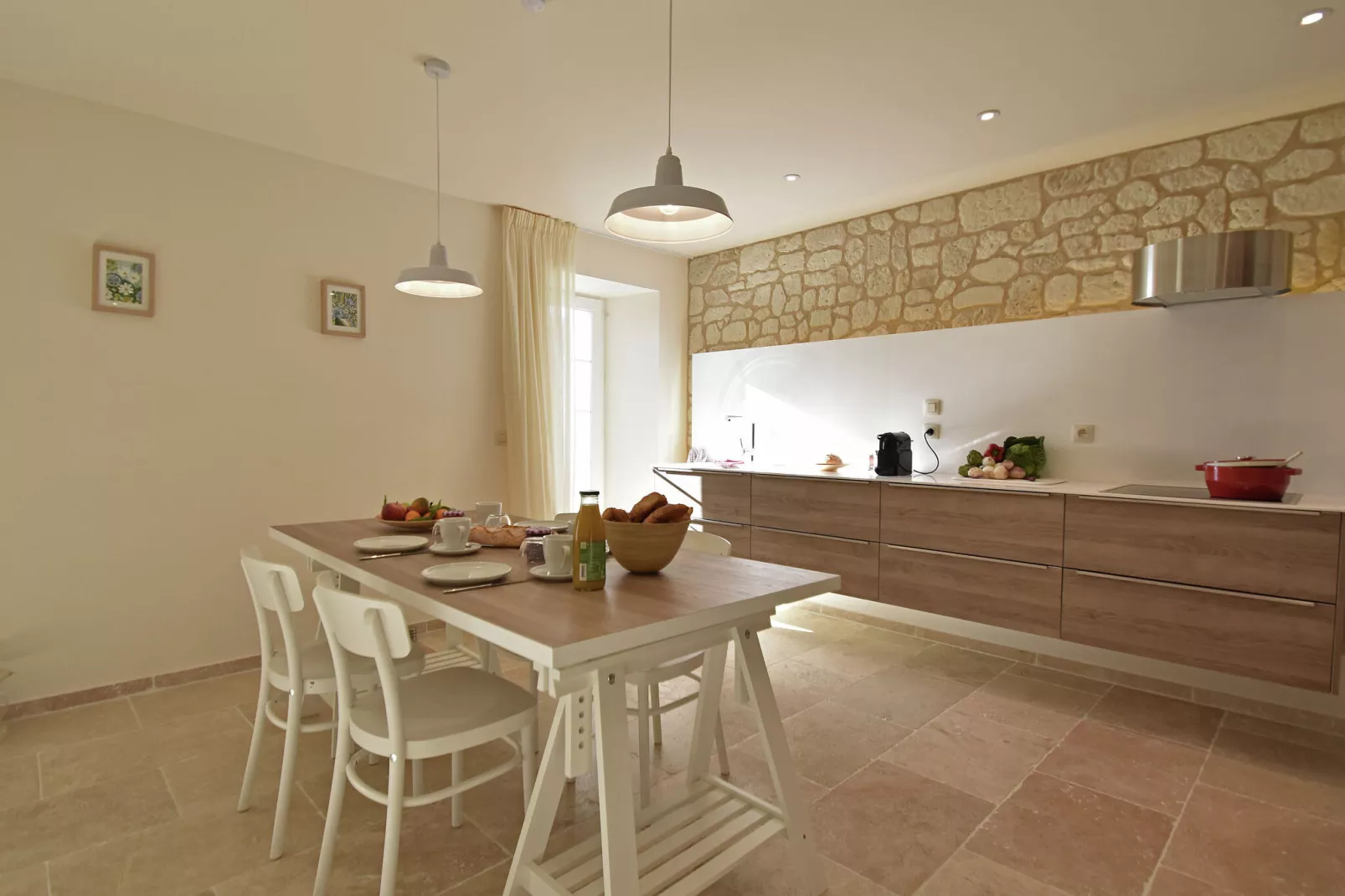 Gîte de luxe dans les vignes 2-Dining room
